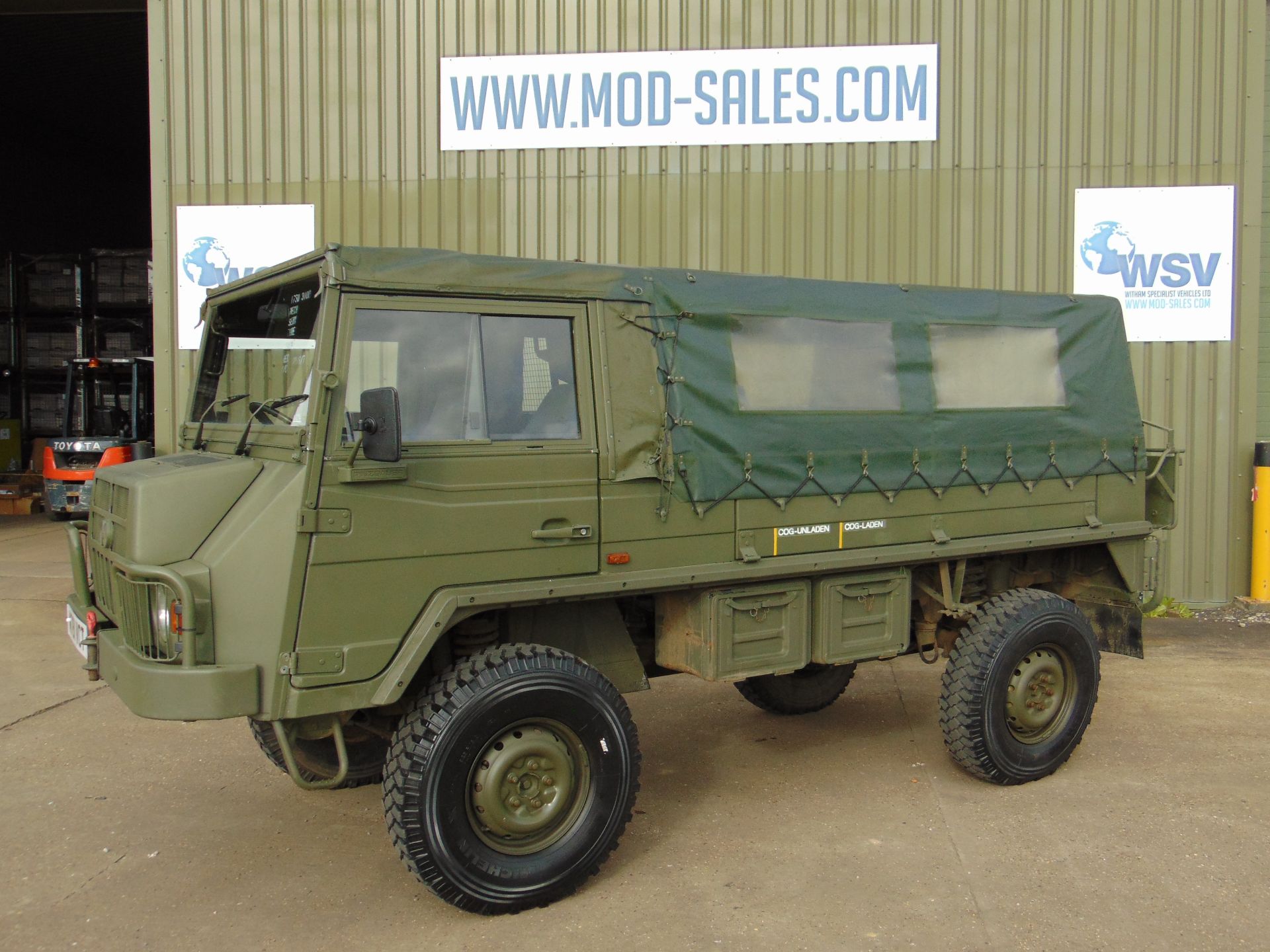 Pinzgauer 716 RHD soft top - only 7235 recorded miles! - Image 2 of 61