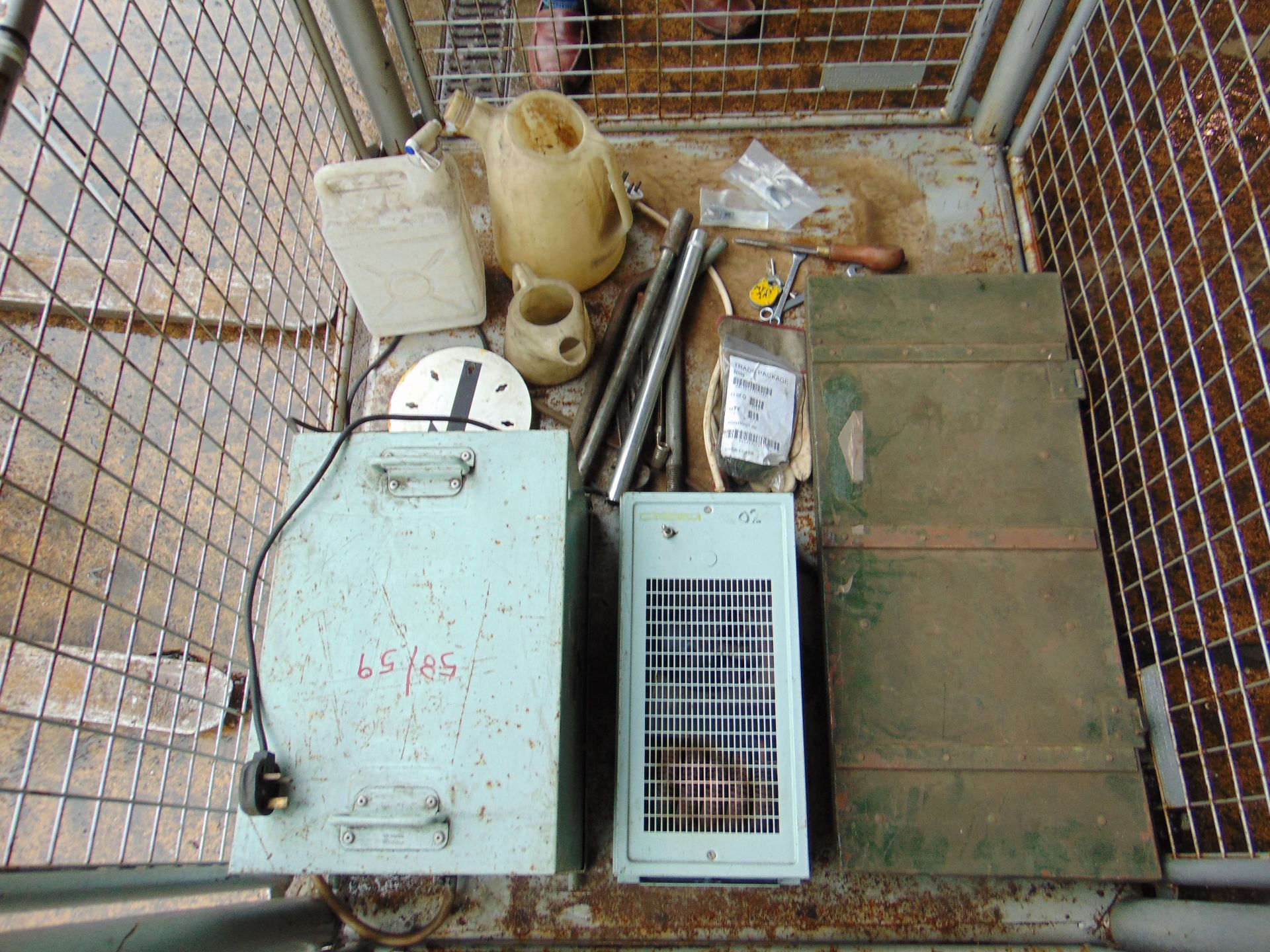 1 x Stillage Dehumidifier. Tools, Heater ect. - Image 2 of 6