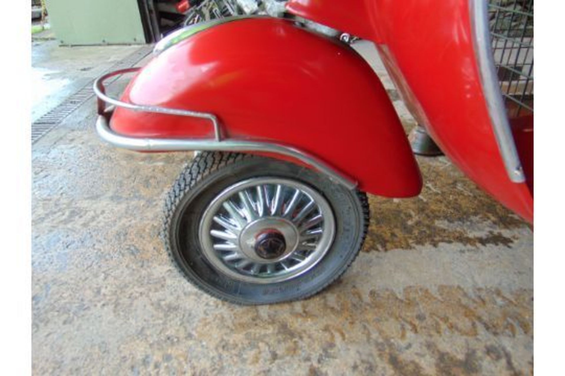 Very Unusual Front Half Vespa 150 Side / Drinks Table - Image 6 of 18