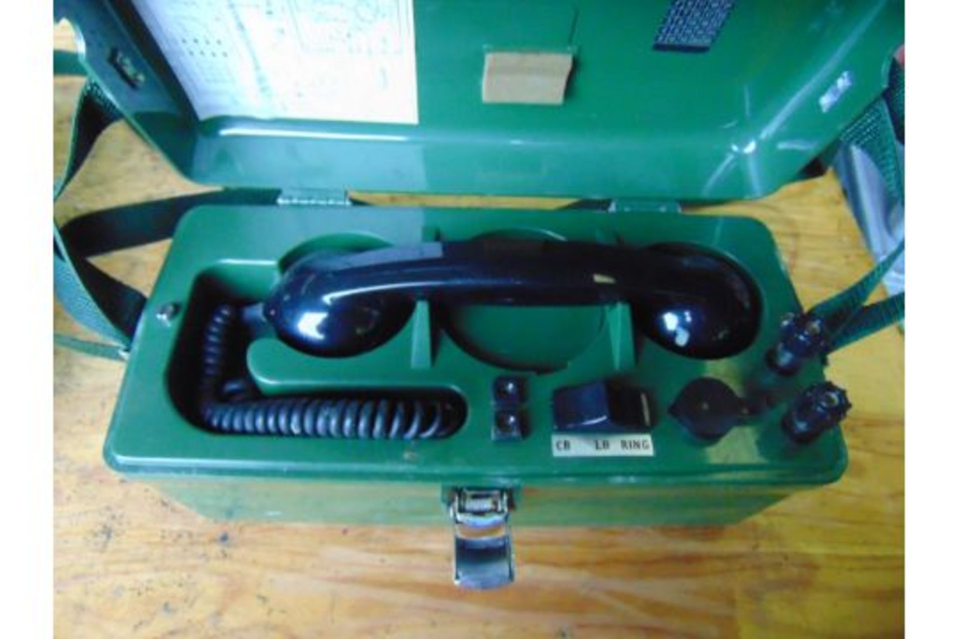 2 x UK PTC 405 Field Telephone Sets - Image 2 of 4