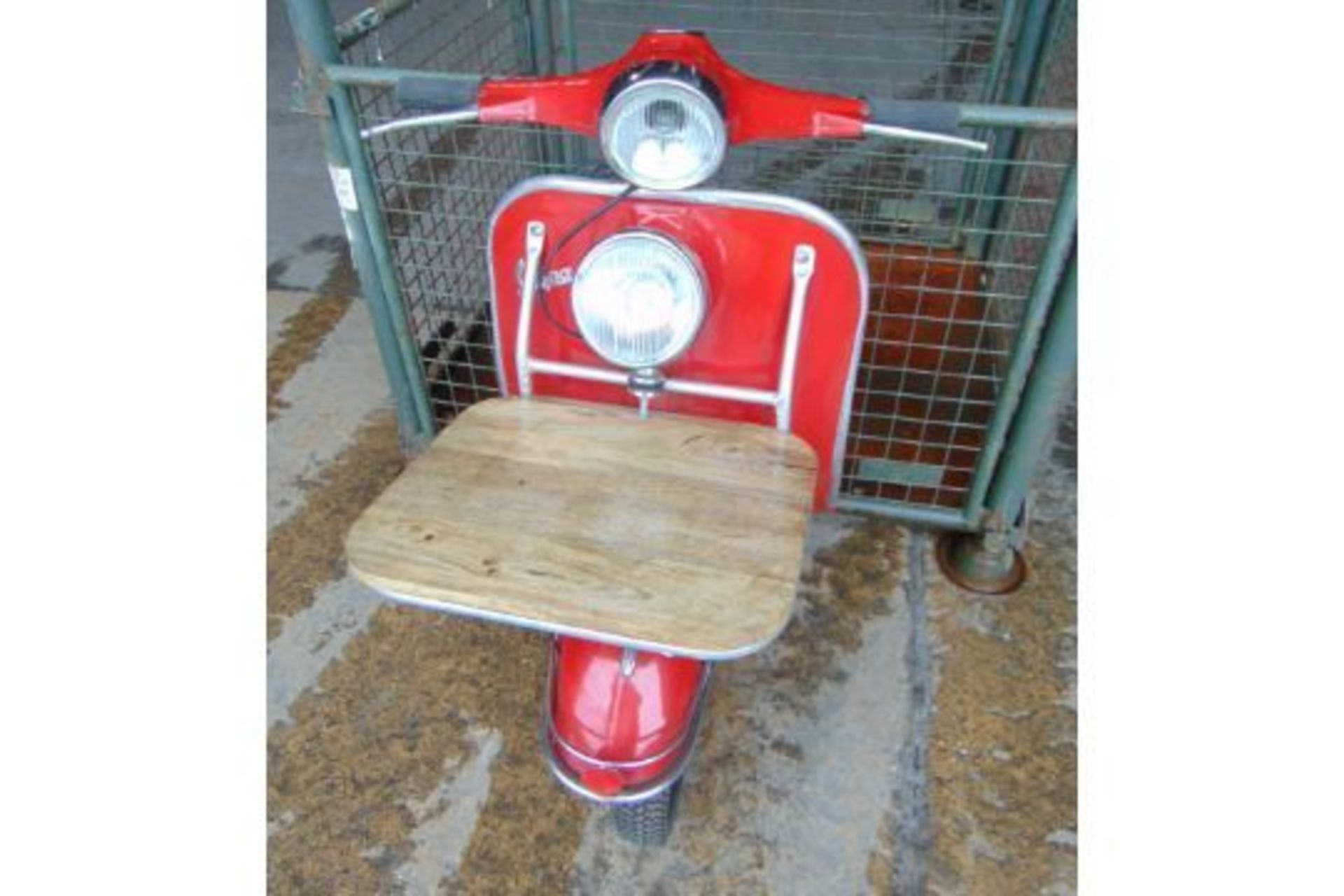 Very Unusual Front Half Vespa 150 Side / Drinks Table - Image 2 of 18