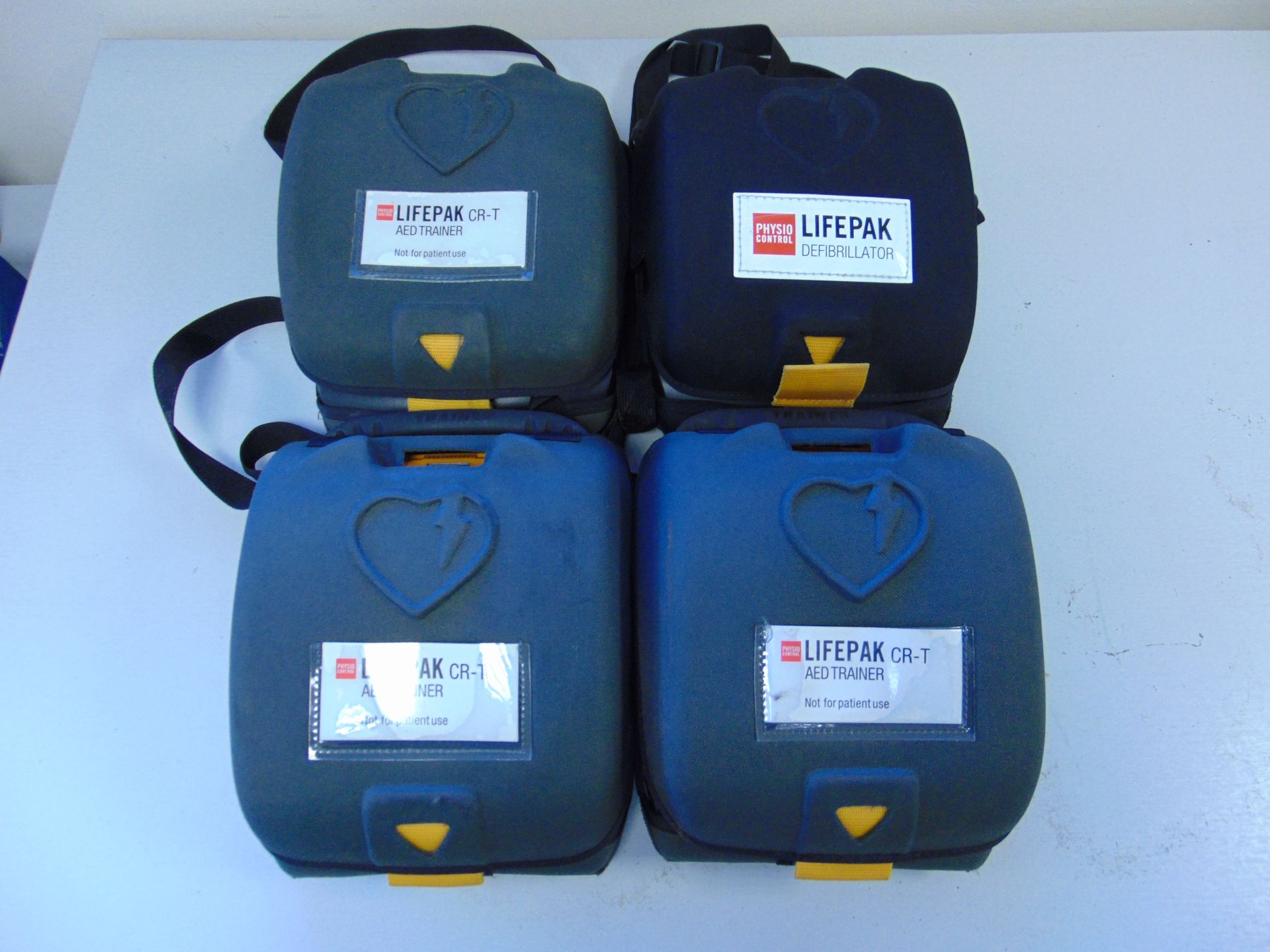 4 x Physio Controls Lifepak CR-T Defibrillator AED Trainer Unit in Carry Case - Image 2 of 4