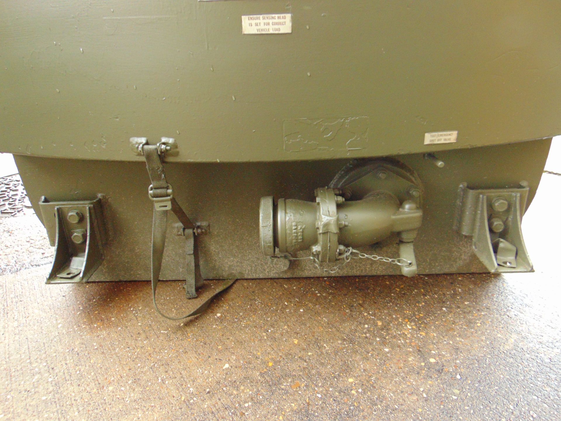 Gloster Saro 2,200 Ltr Aluminium Fuel / Fluid Distribution Tank - Image 6 of 13