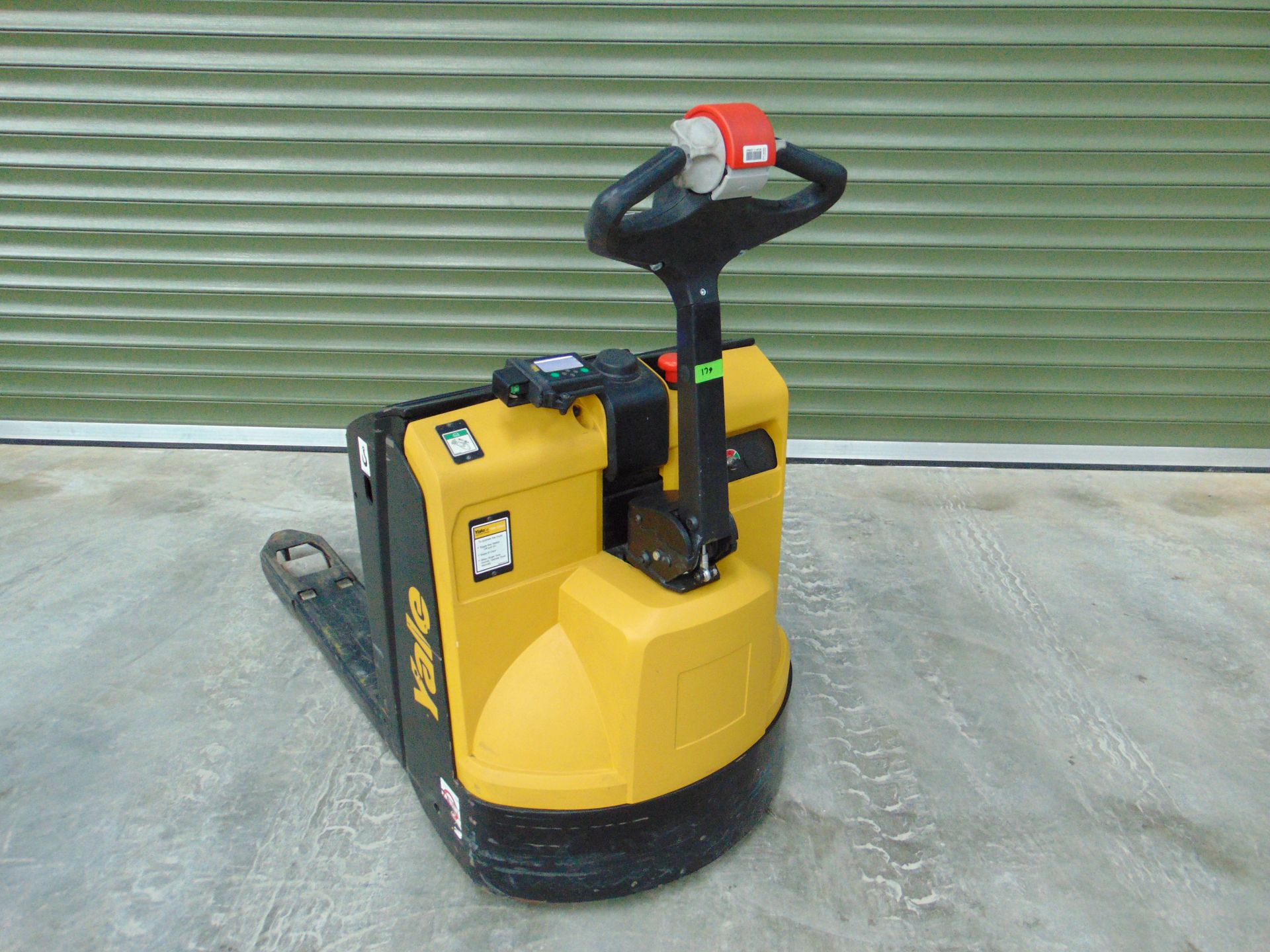 2020 Yale MP20 Electric Pallet Jack w/ Battery Charger Unit - Image 10 of 23