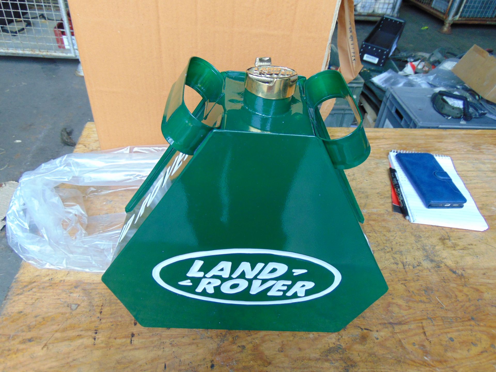 New Unissued Land Rover 1 Gall Oil/Fuel Can with Brass Cap