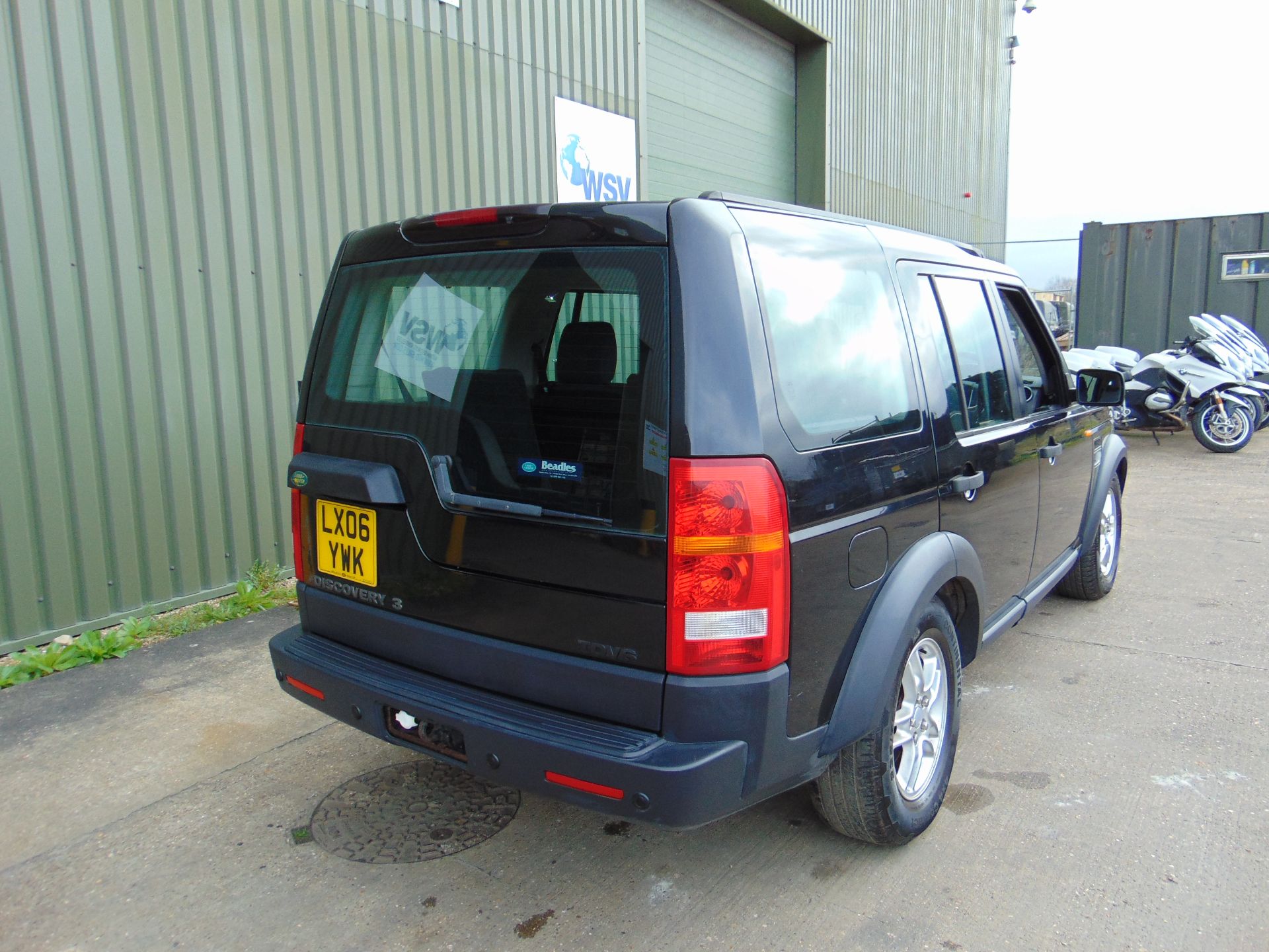 2006 Land Rover Discovery 3 TDV6 2.7 Ltr Auto - 4WD - 5 dr 7 Seater - Black - Image 4 of 49