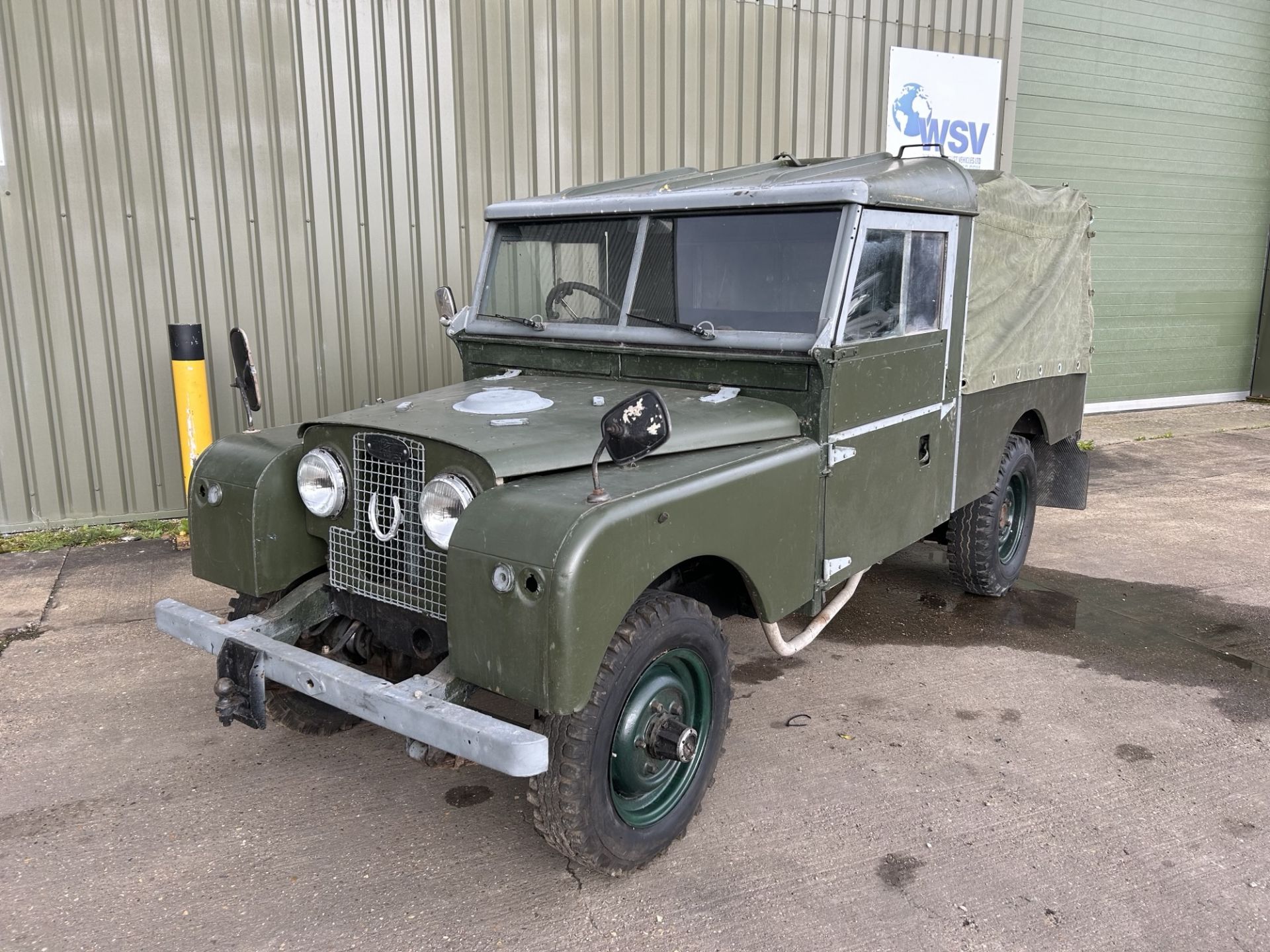 Land Rover Series 1 107inch truck cab pick up