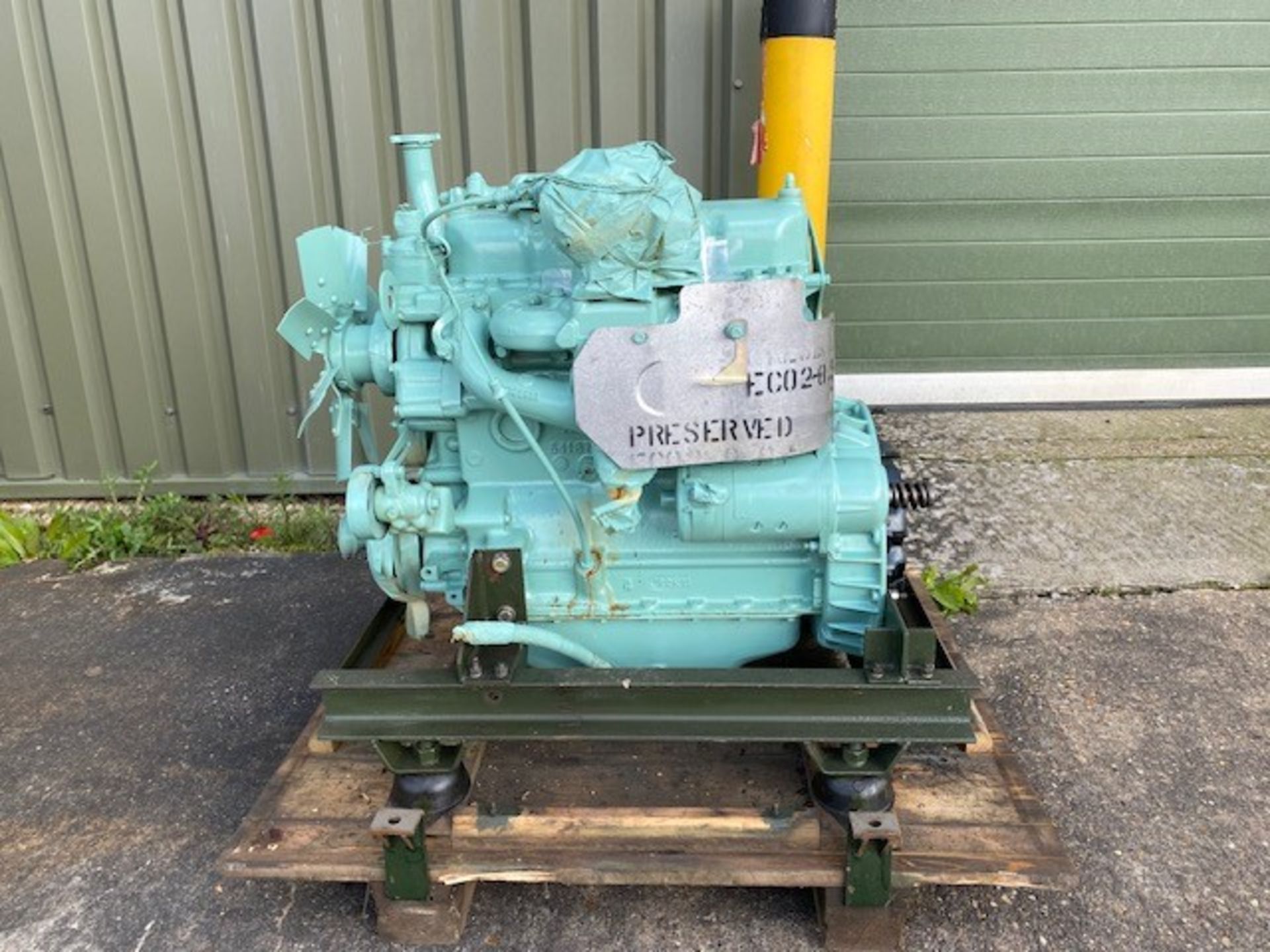 Land Rover 2.25 Litre Reconditioned Petrol Engine - Image 3 of 28