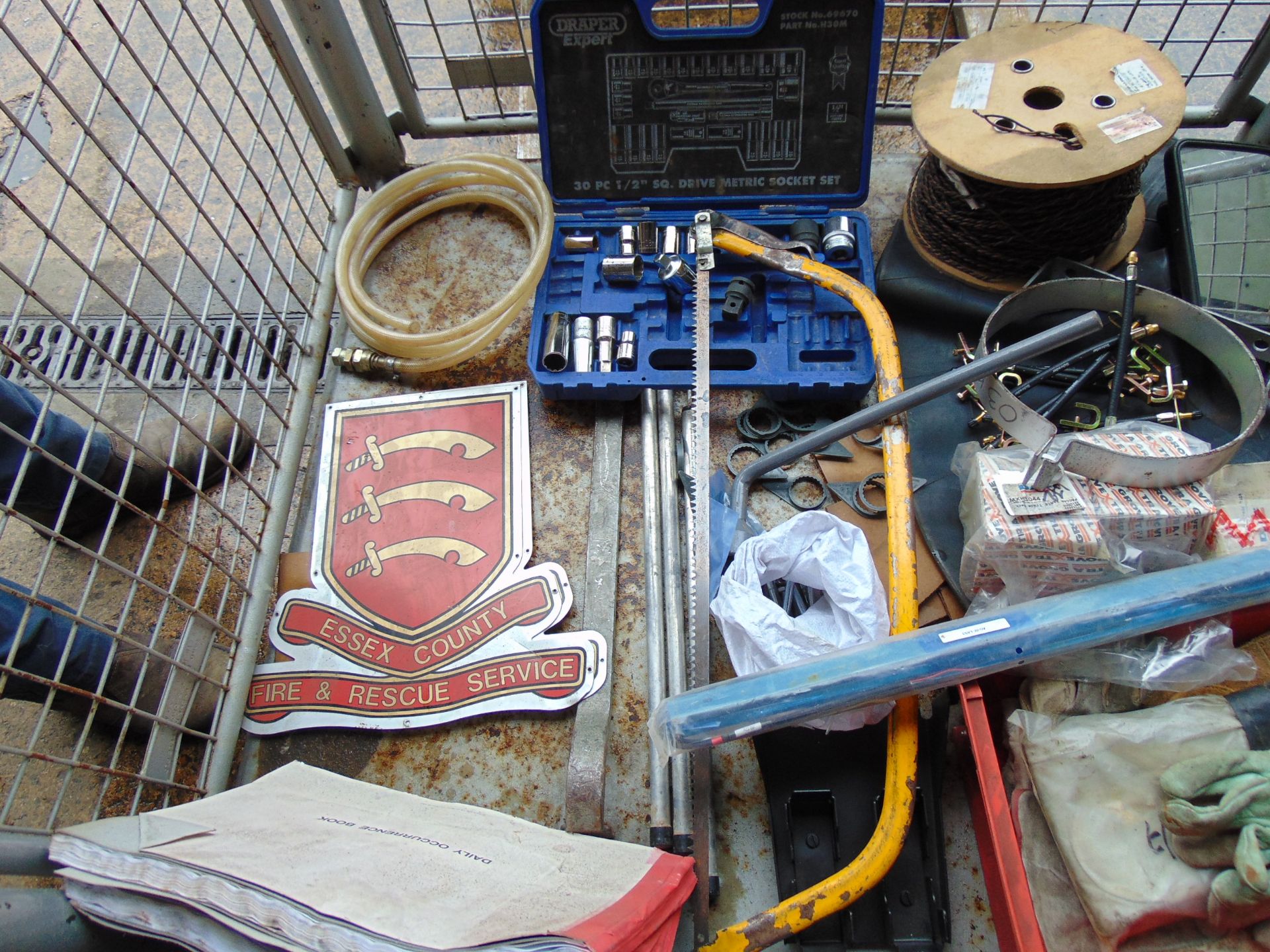 1 x Stillage of Leyland Daf Spares, Tool, Sign etc - Image 6 of 8