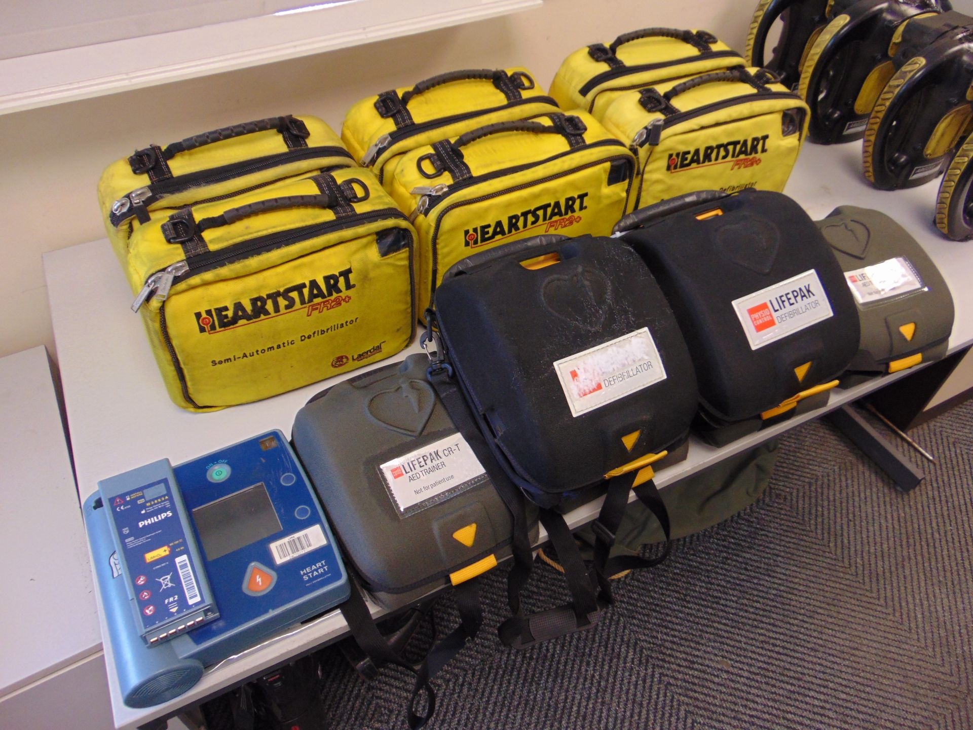 13 x Various Defibrillator Units - Image 2 of 5