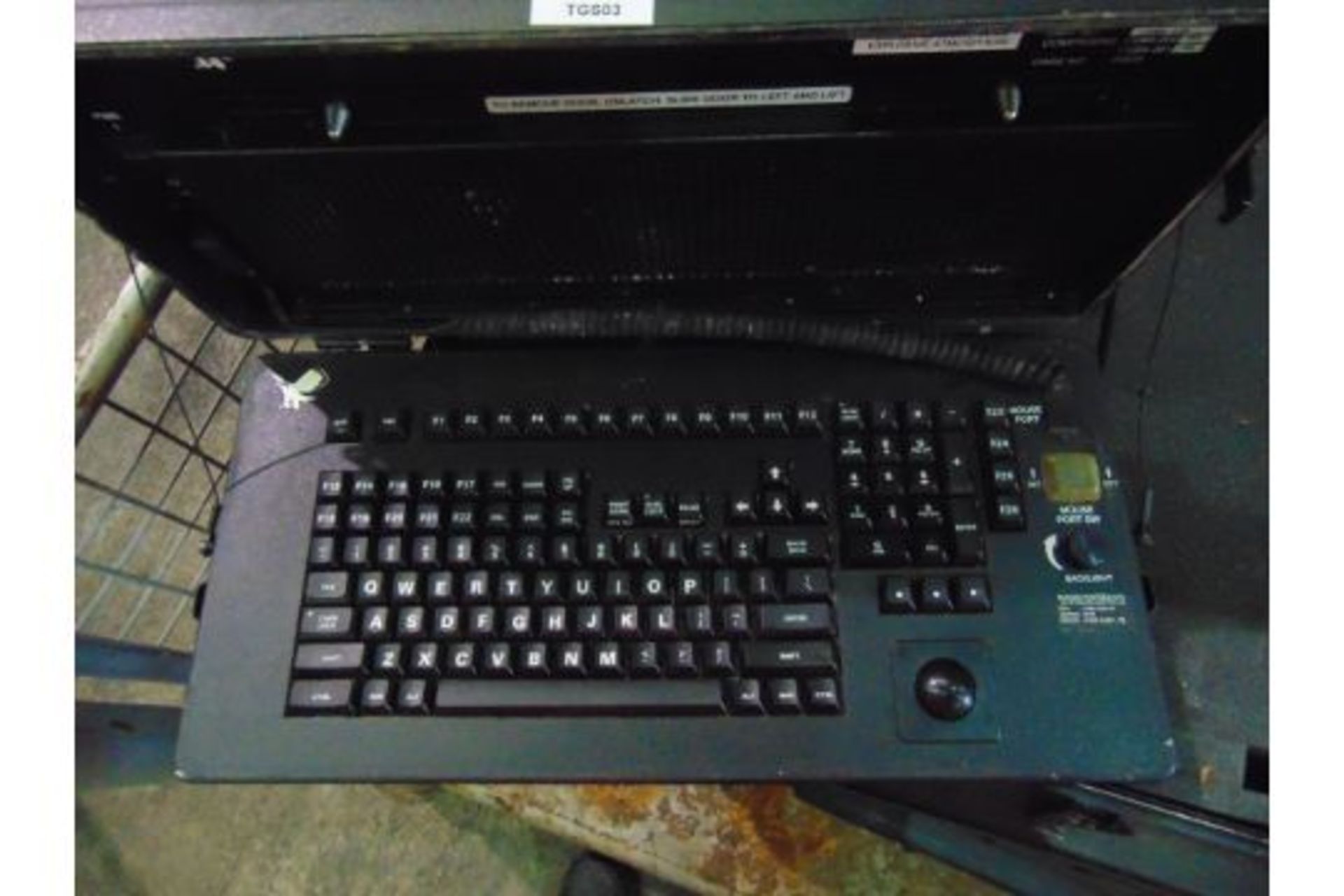 General Dynamic Military Ruggedized Portable Computer w/ Protective Transport Case - Bild 3 aus 14