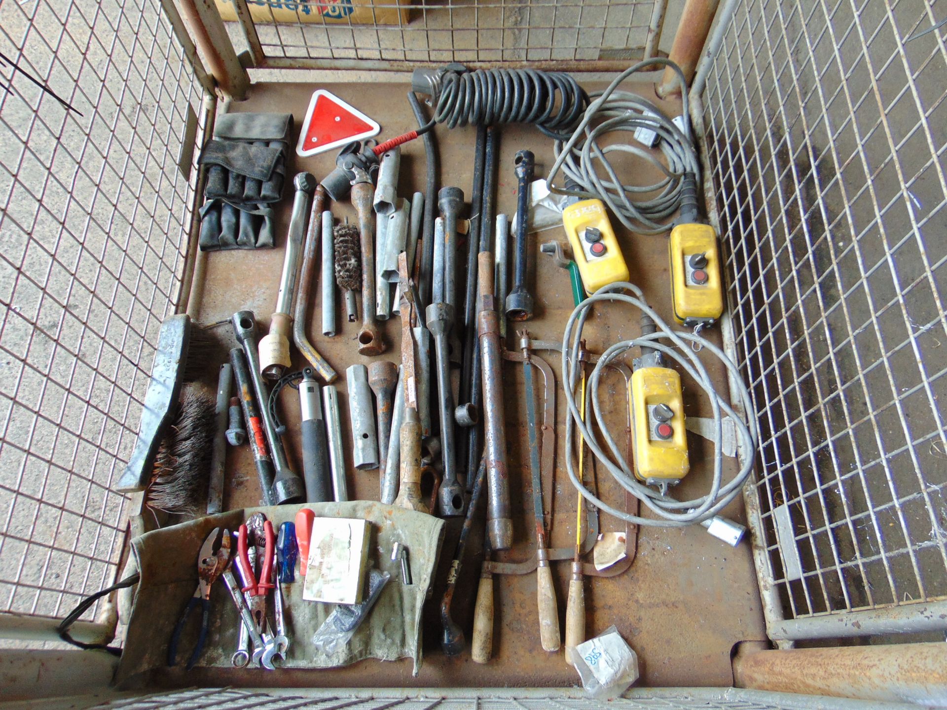 Stillage of Tools, Remote Controls, Trailer Electrical Connectors Eect - Image 4 of 4