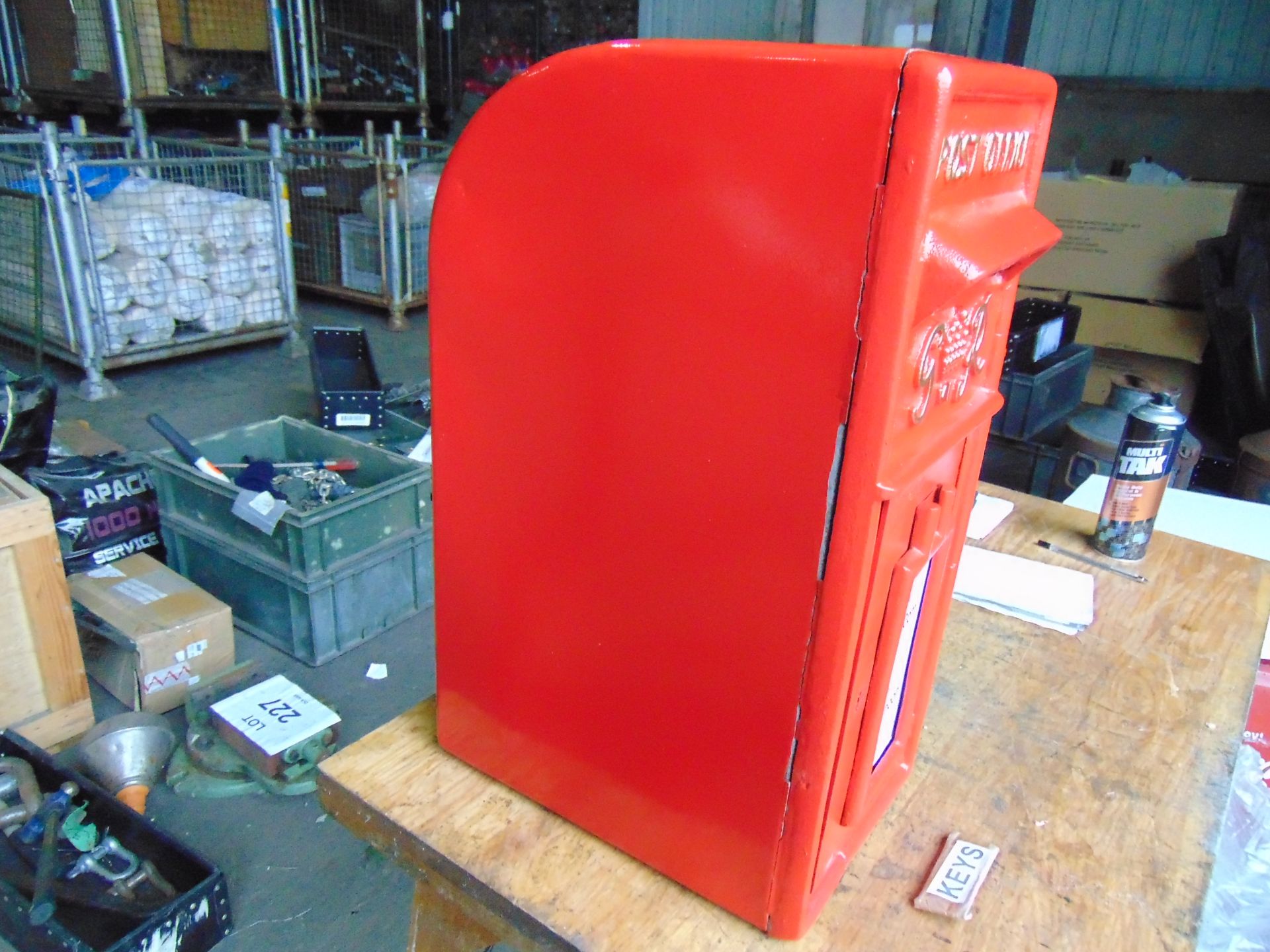 Cast Iron GR Royal Mail Red Post Box c/w Keys and Delivery Panels - Image 10 of 10