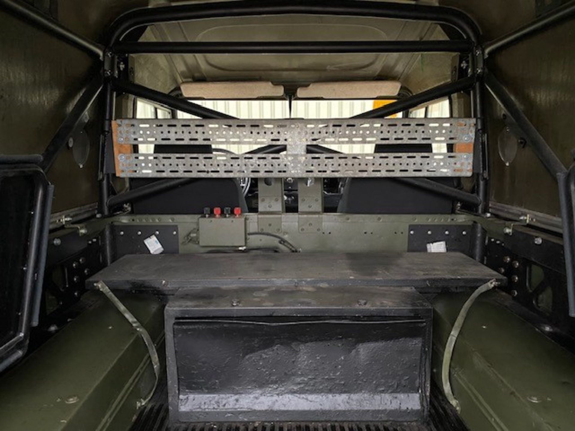 Land Rover Defender 110 Tithonus LHD - Image 45 of 54