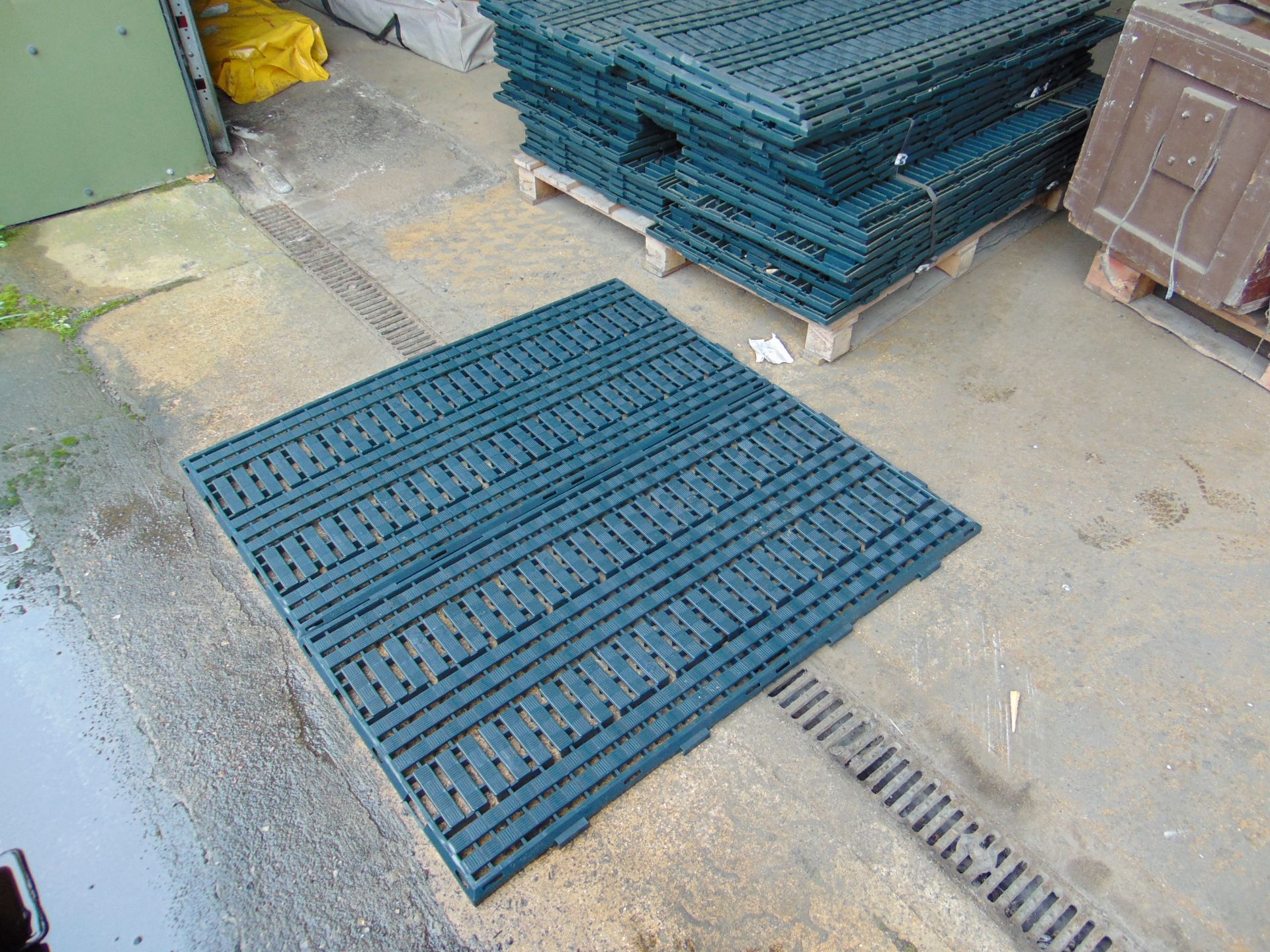 38 x Arca Systems Plastic Interlocking Flooring Sections - 120cm x 60cm