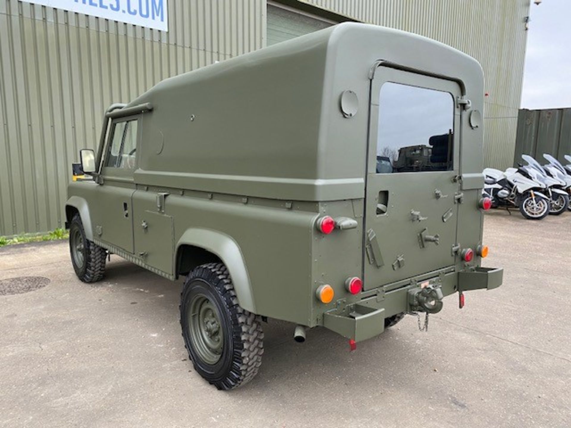 Land Rover Defender 110 Tithonus LHD - Image 7 of 54