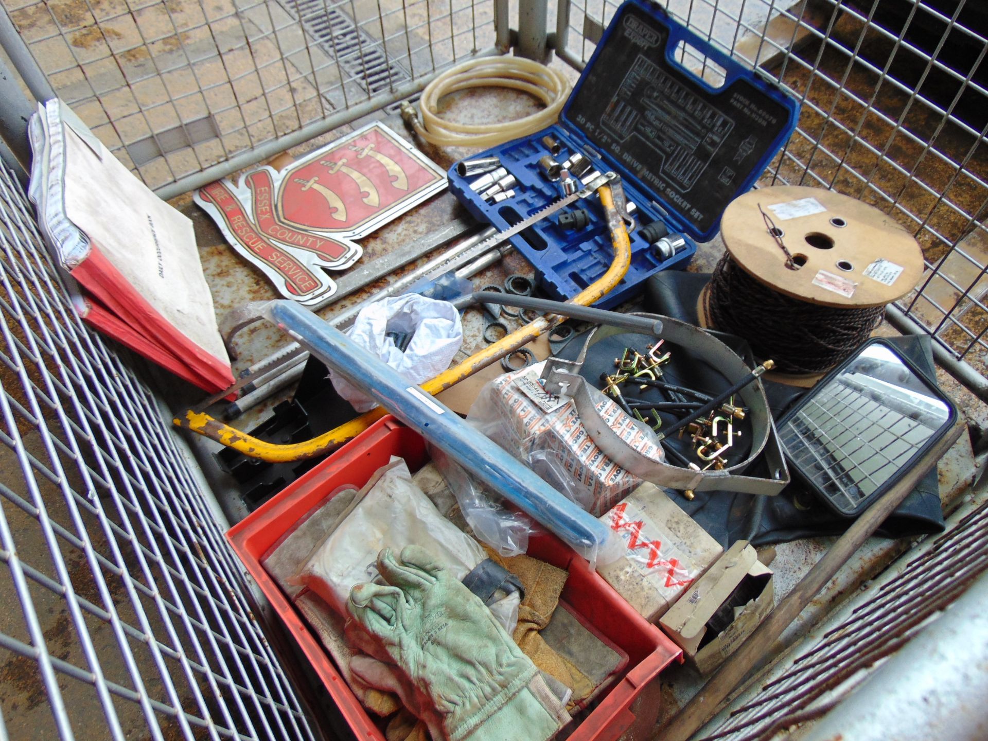 1 x Stillage of Leyland Daf Spares, Tool, Sign etc - Image 2 of 8