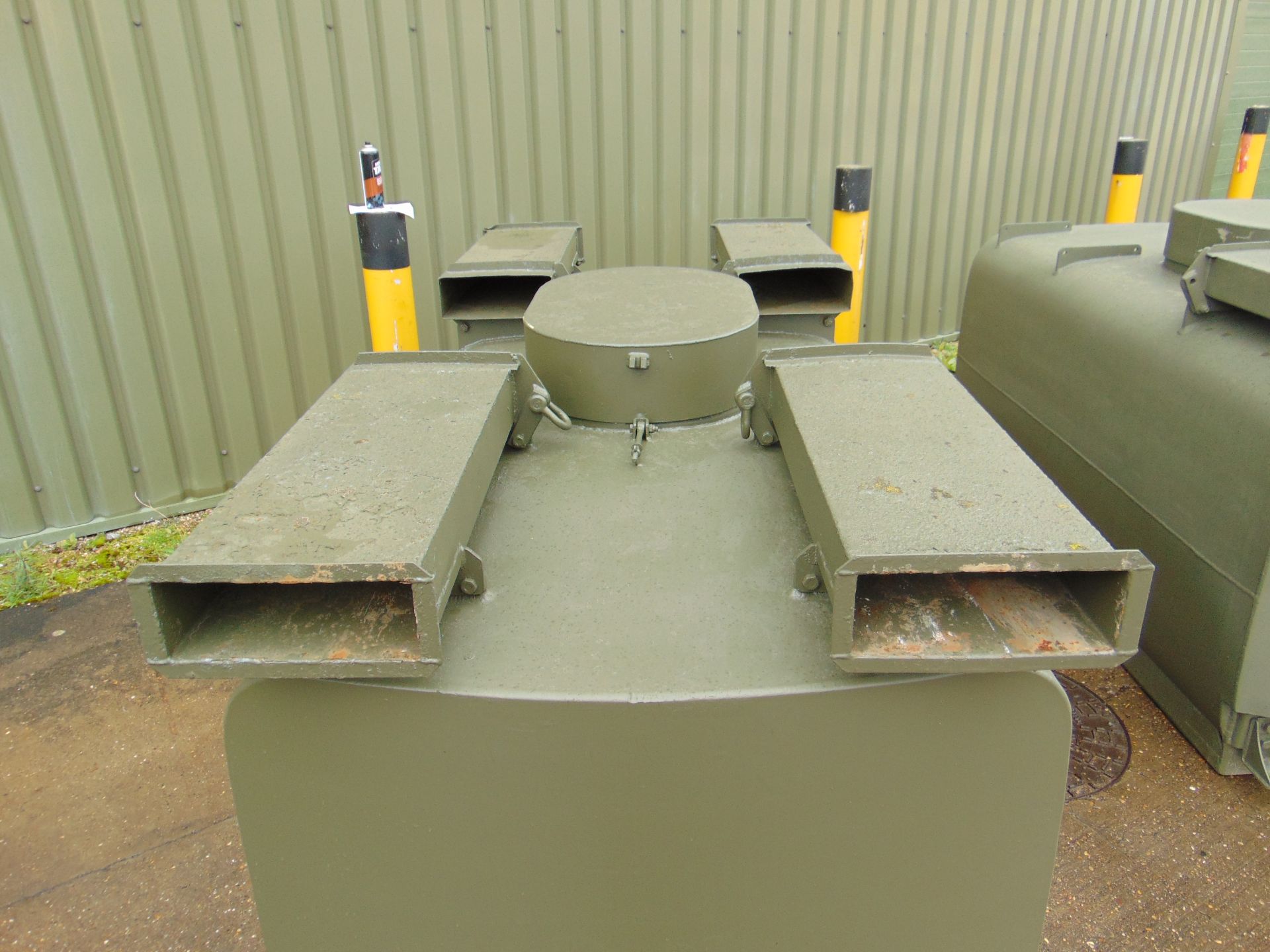 Gloster Saro 2,200 Ltr Aluminium Fuel / Fluid Distribution Tank - Image 8 of 13