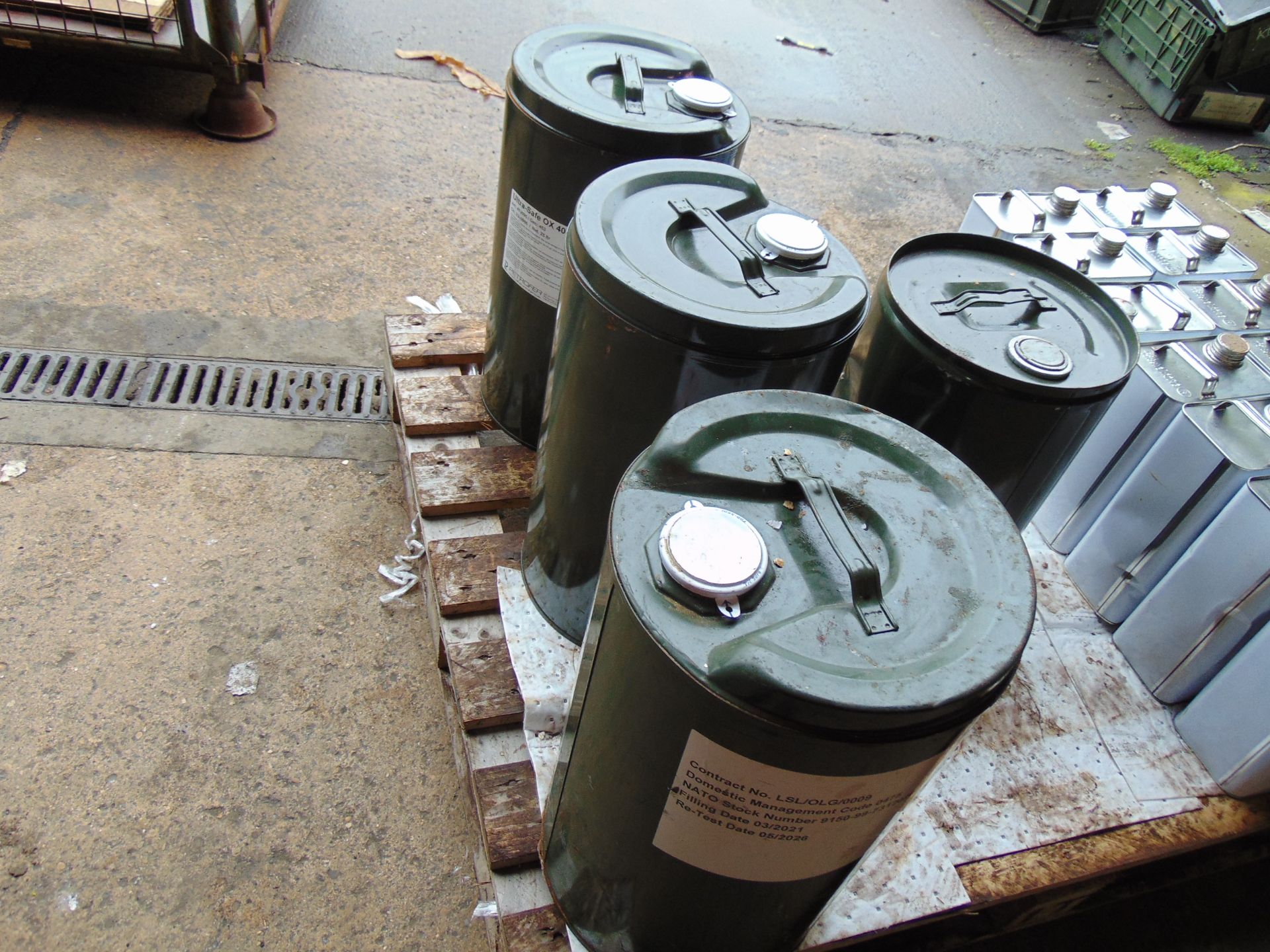 3 x 25 Litre Drums of Ultra Safe OX40 Fire Resistant Hydraulic Oil, New Unissued MoD Reserve Stocks - Image 4 of 4