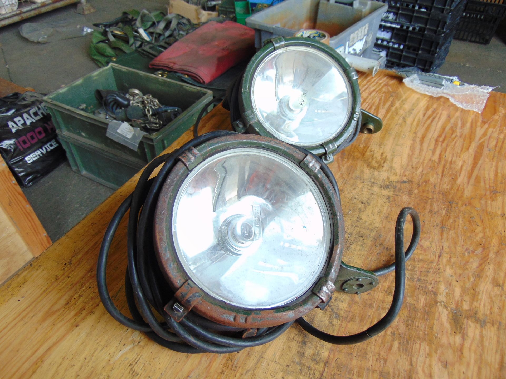 2 x FV159907 Vehicle Search Light c/w Leads, Bracket etc - Image 3 of 7