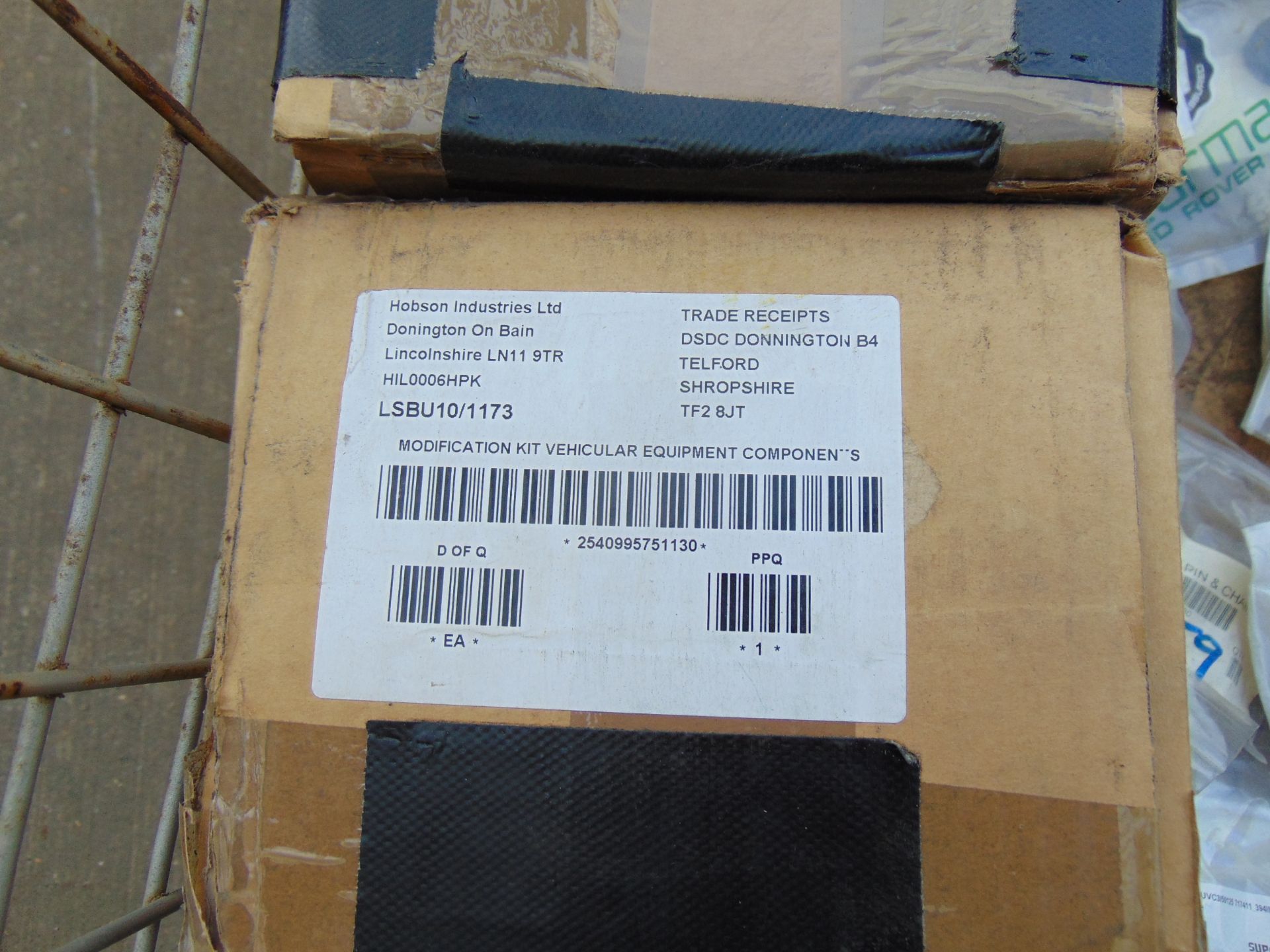 1 x Stillage of New Unissued Land Rover Spares as Shown - Image 6 of 10