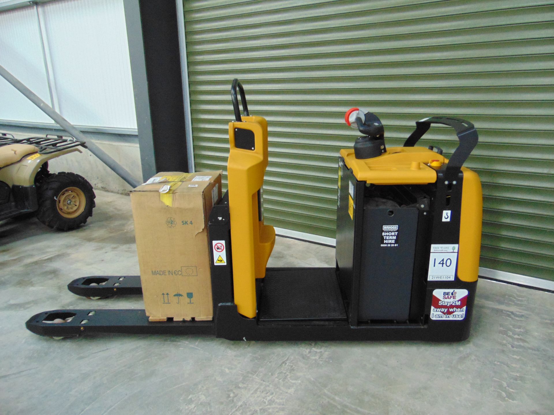 New Unused 2022 Yale MO20 2000Kg Electric Pallet Truck w/ Battery Charger Unit - Image 2 of 20