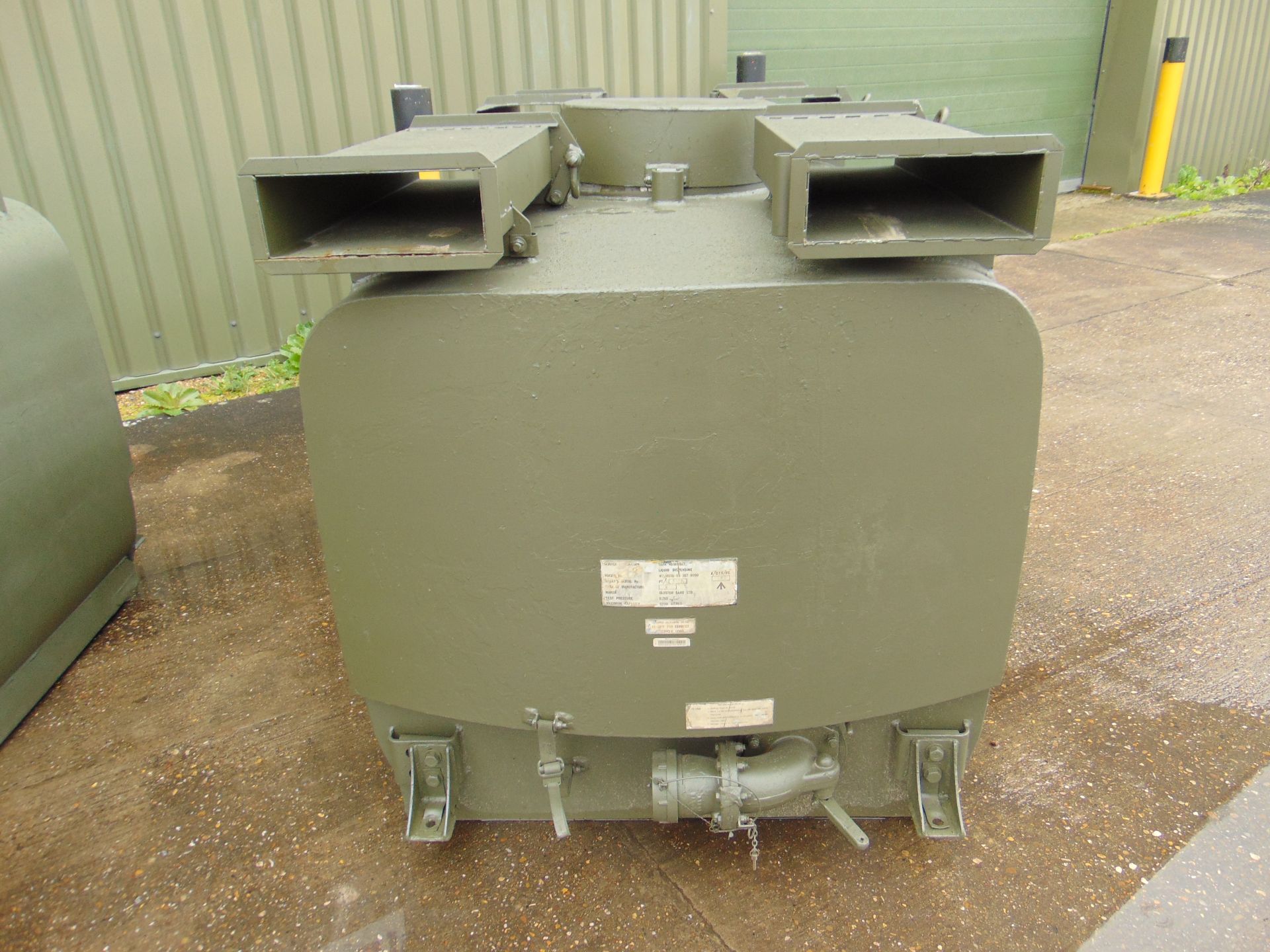 Gloster Saro 2,200 Ltr Aluminium Fuel / Fluid Distribution Tank - Image 2 of 16