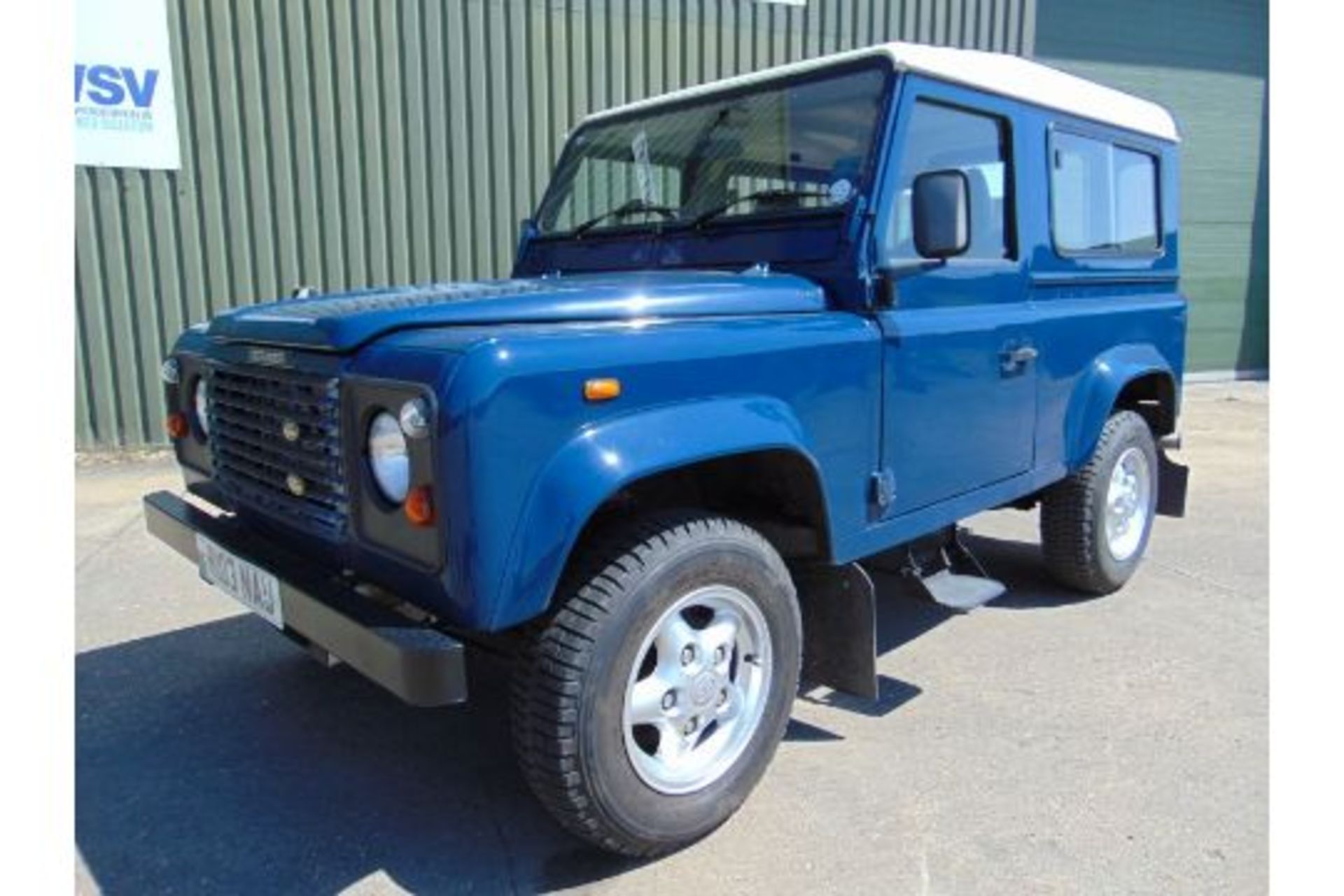 1998 Land Rover Defender 90 300TDi ONLY 76,319 MILES! RECENT PROFESSIONAL TOP TO BOTTOM REBUILD! - Image 2 of 55