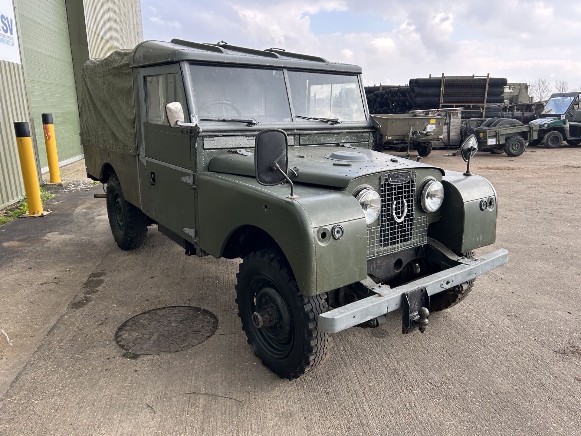 Land Rover Series 1 107inch truck cab pick up - Image 3 of 70