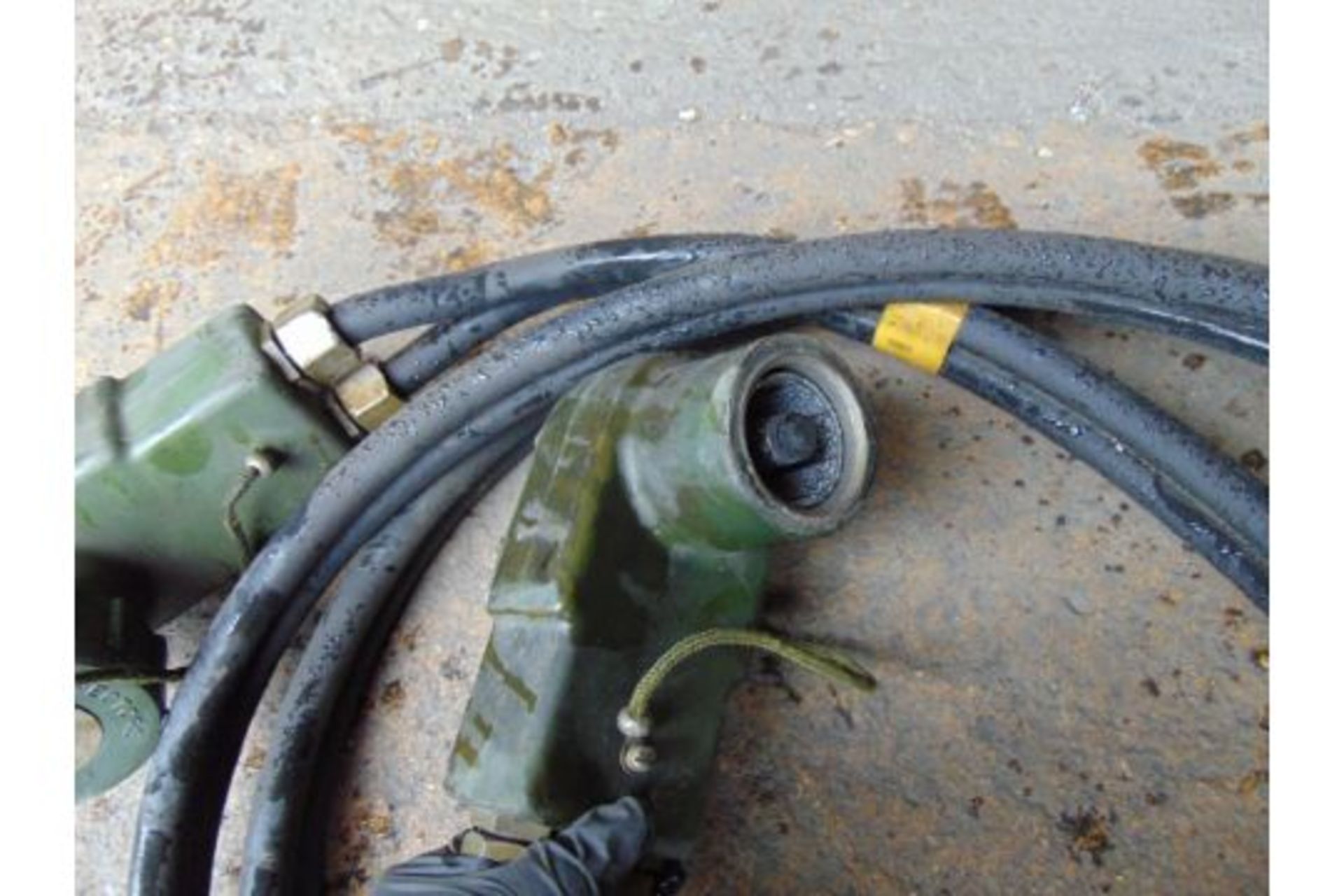 1 x NATO Inter Vehicle Jump Start Cable - Image 3 of 4