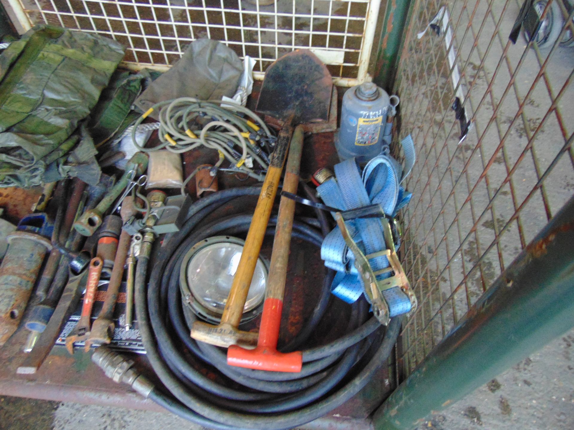 1 x Stillage Tools, Shovels, Jacks, Ratchet Straps etc - Image 3 of 6