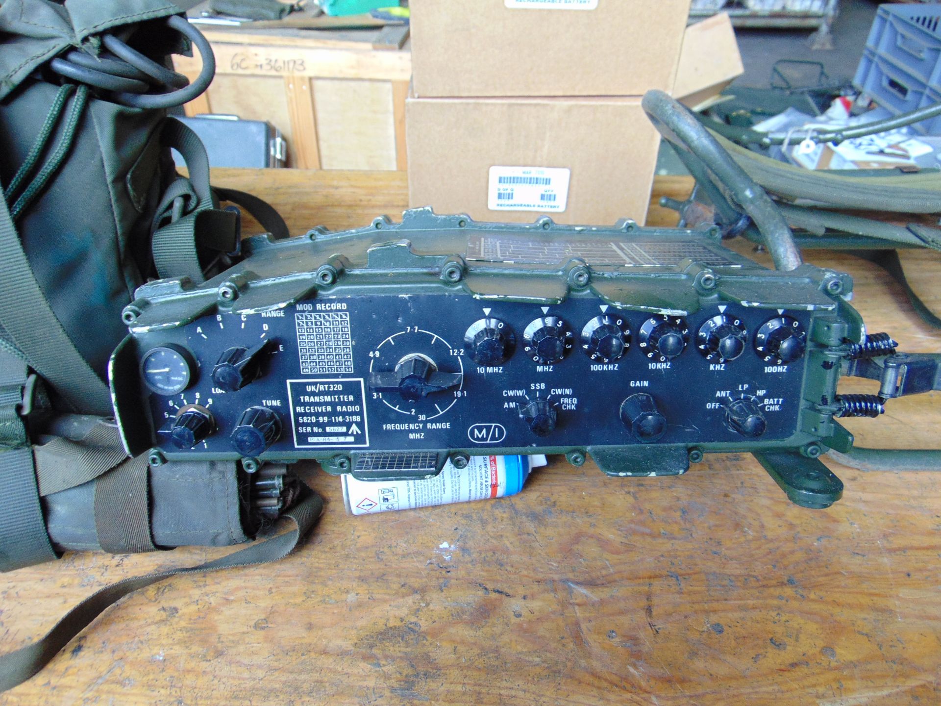 Clansman UK/RT 320 Transmitter Receiver HF c/w Kit & Two Spare Batteries as shown - Image 4 of 5