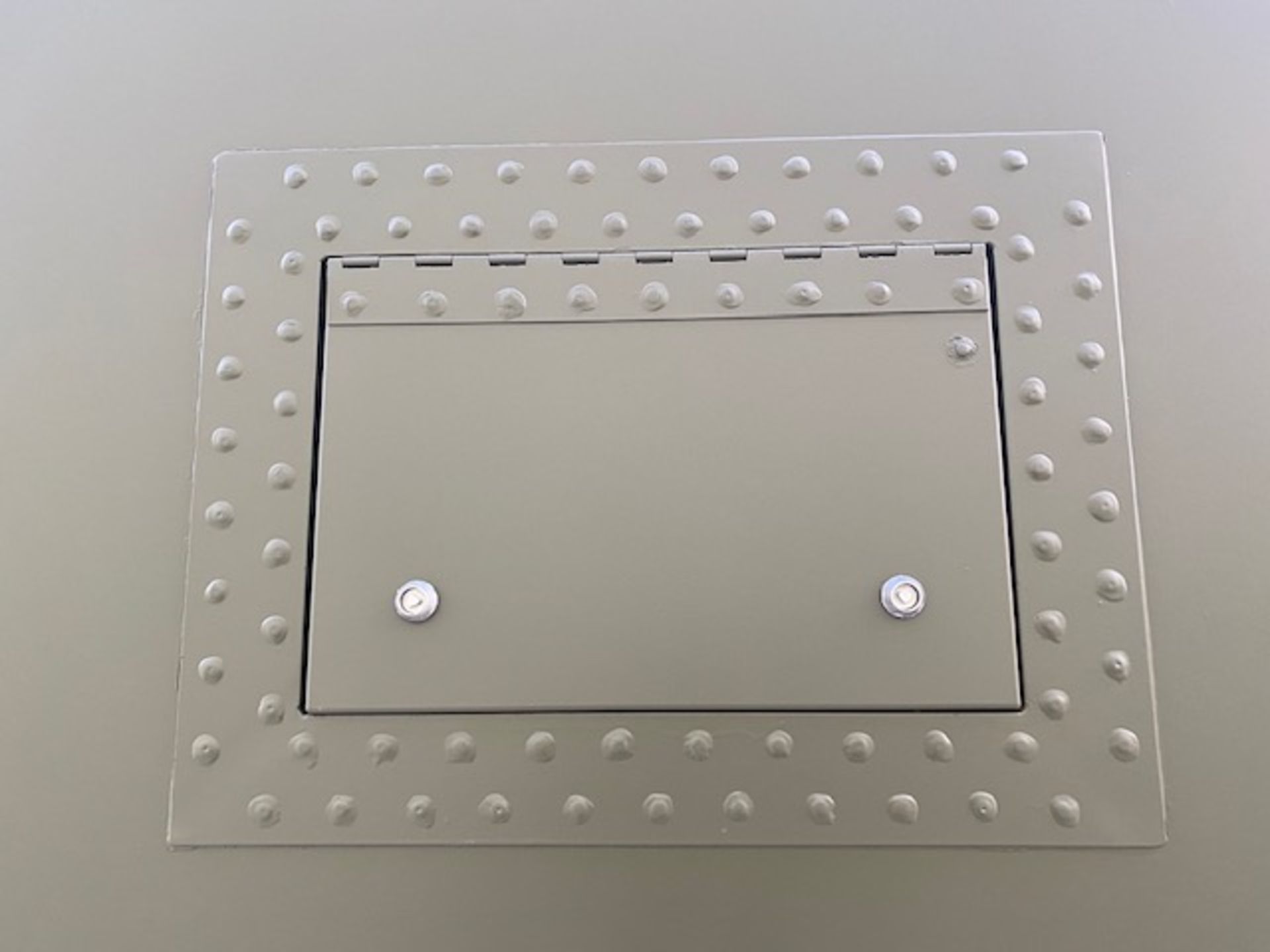 Transportable Lithium-ion Battery Storage & Charging Container From the UK Ministry of Defence - Image 30 of 65