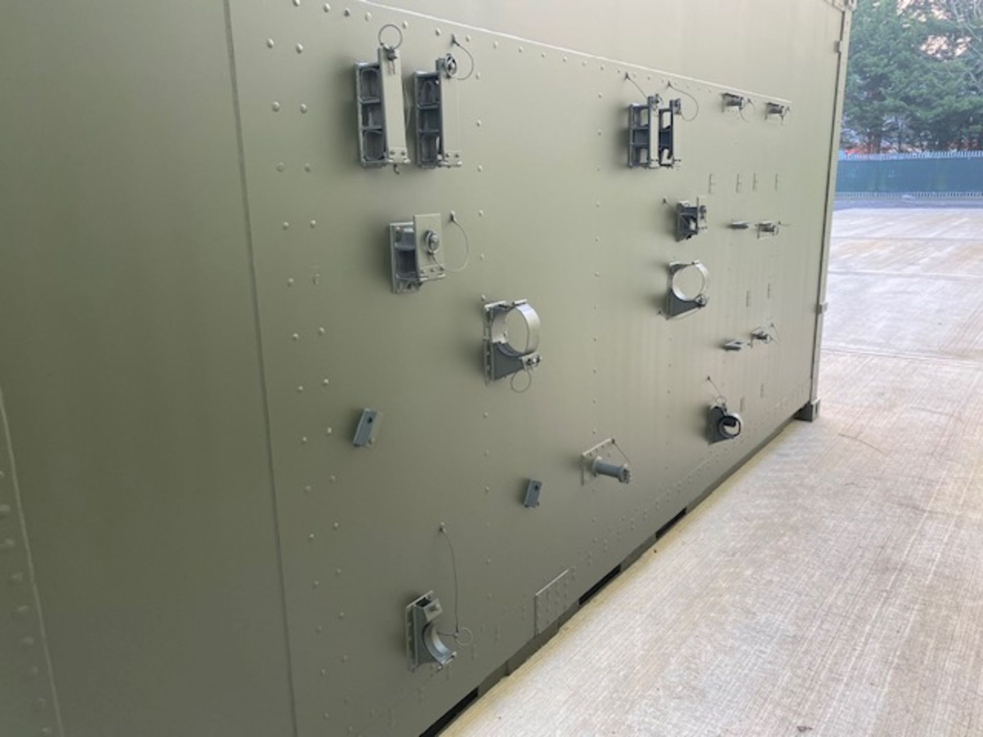 Transportable Lithium-ion Battery Storage & Charging Container From the UK Ministry of Defence - Bild 20 aus 65