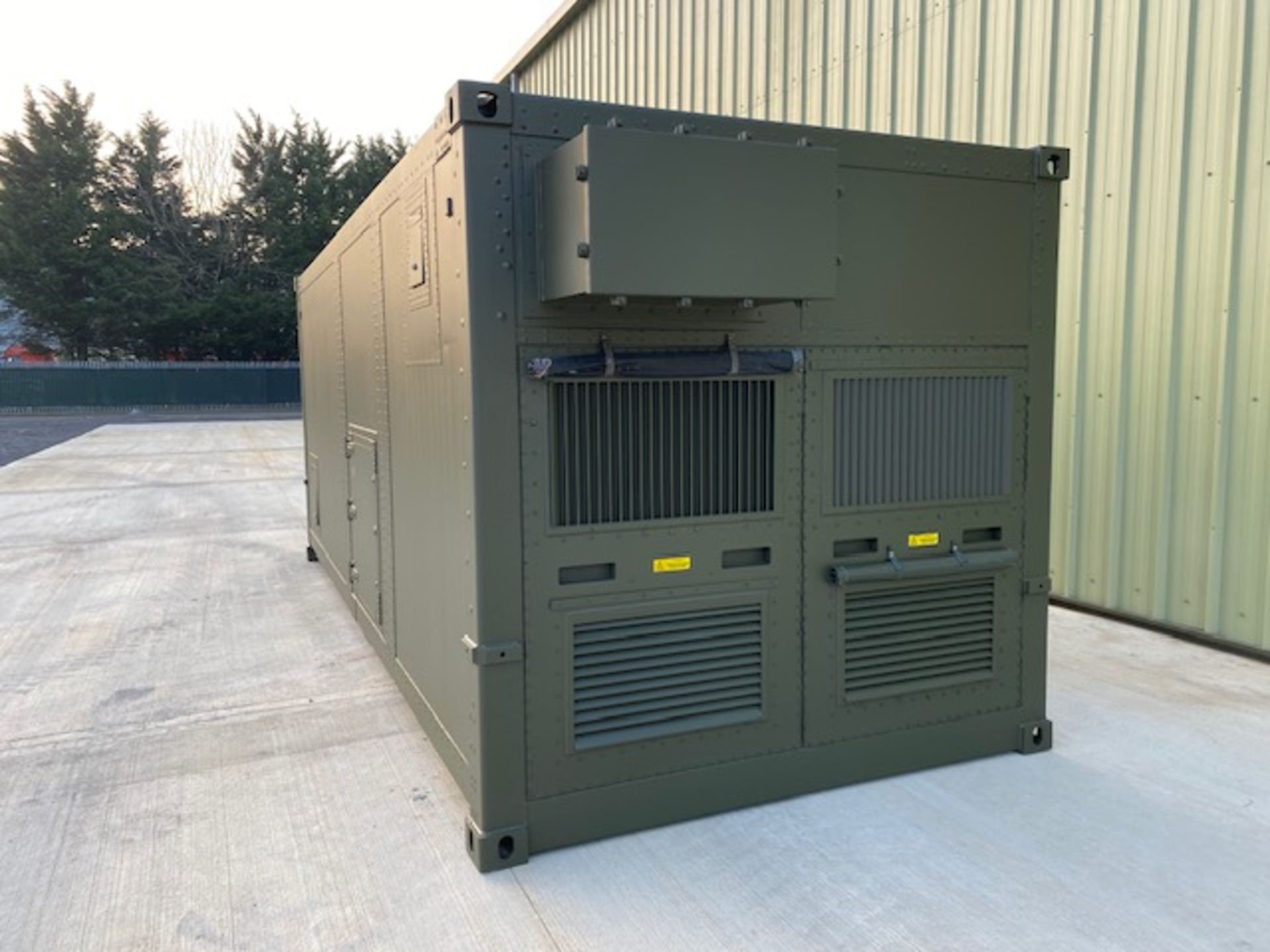 Transportable Lithium-ion Battery Storage & Charging Container From the UK Ministry of Defence - Bild 12 aus 65
