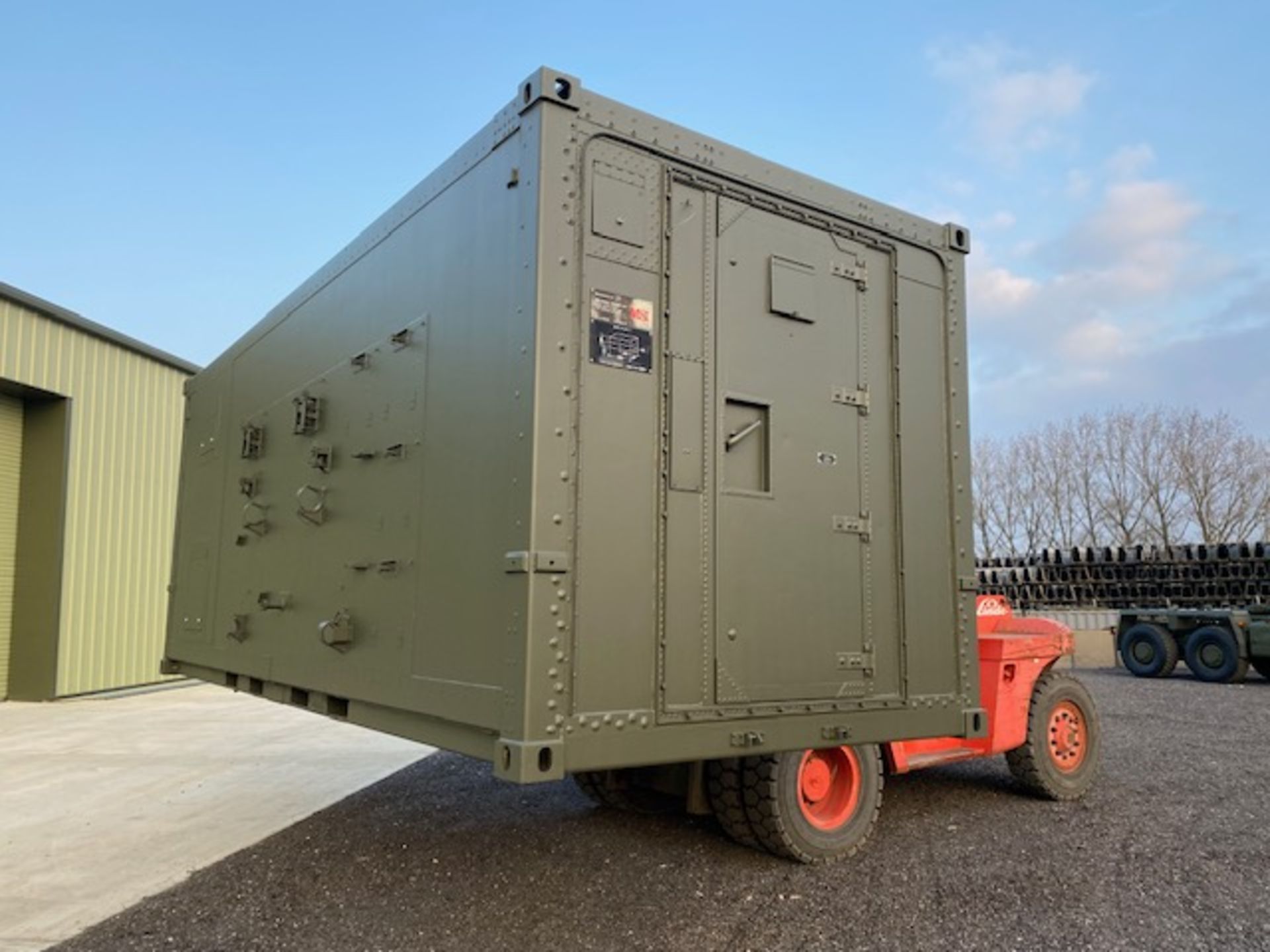 Transportable Lithium-ion Battery Storage & Charging Container From the UK Ministry of Defence - Bild 26 aus 65