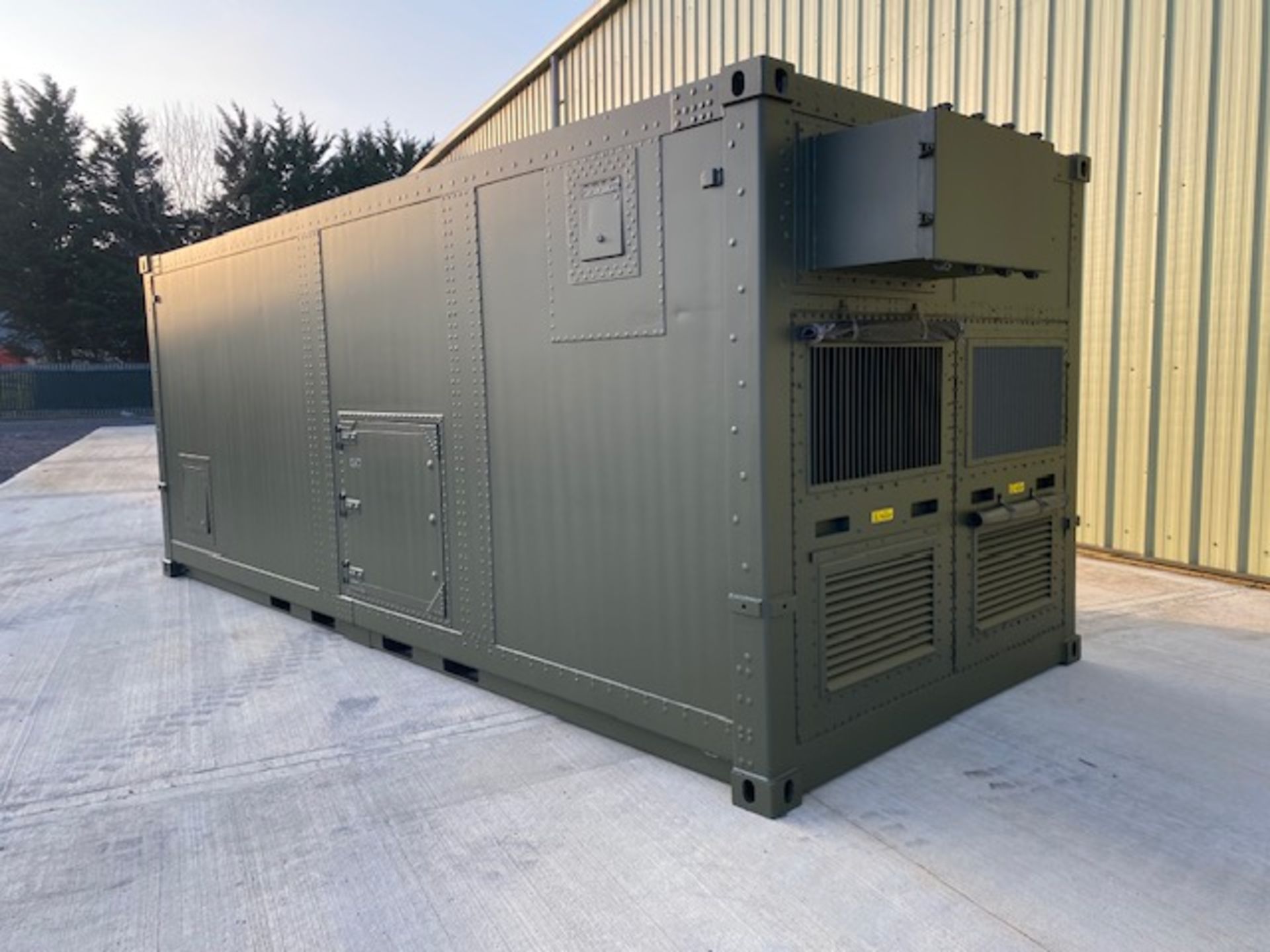 Transportable Lithium-ion Battery Storage & Charging Container From the UK Ministry of Defence - Bild 10 aus 65