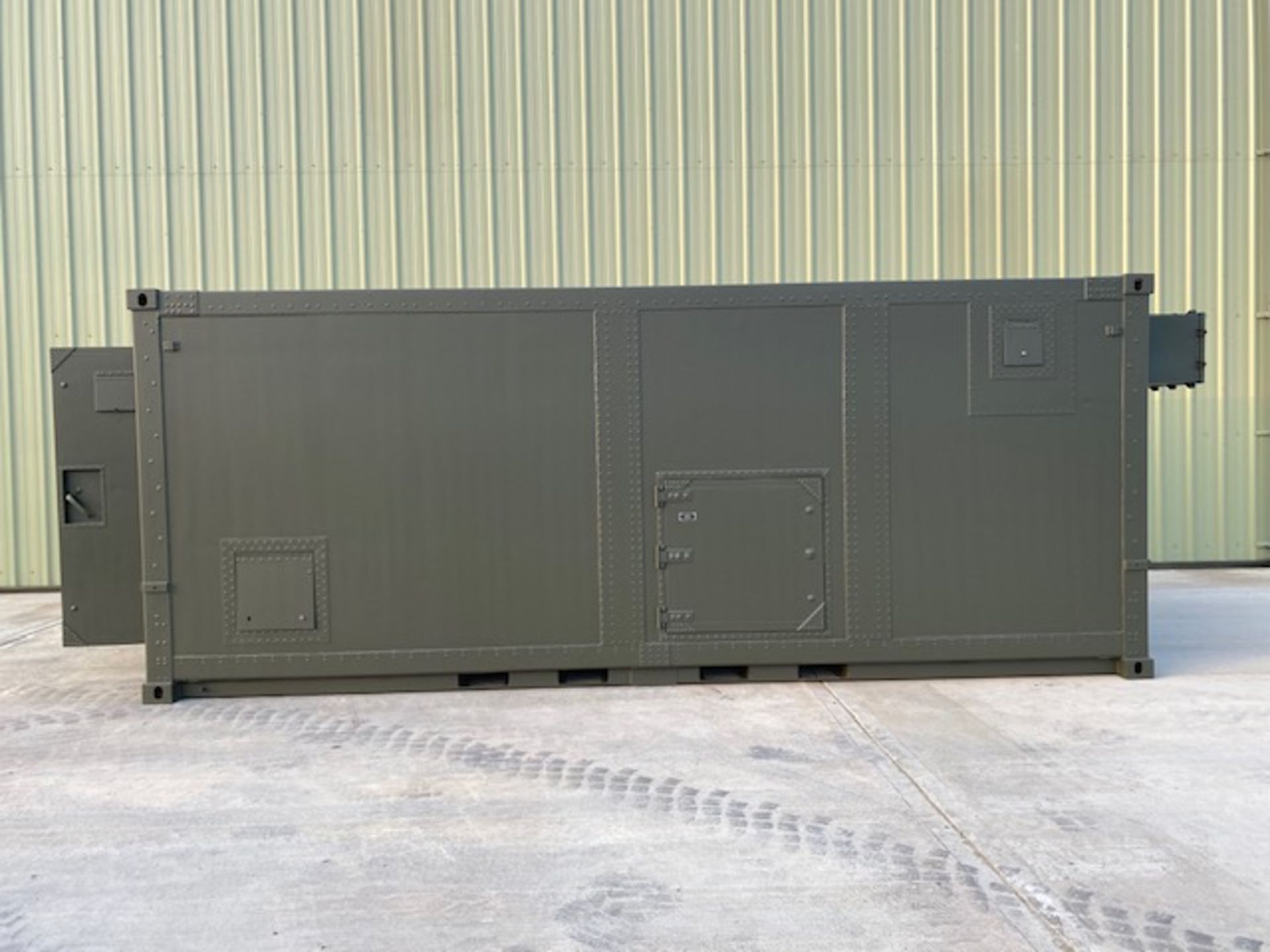 Transportable Lithium-ion Battery Storage & Charging Container From the UK Ministry of Defence - Bild 16 aus 65