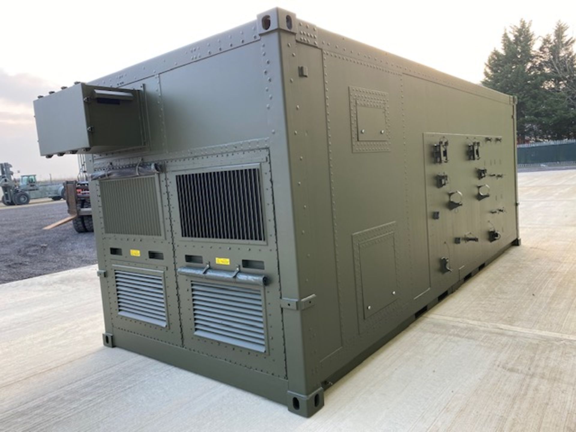 Transportable Lithium-ion Battery Storage & Charging Container From the UK Ministry of Defence - Image 8 of 65