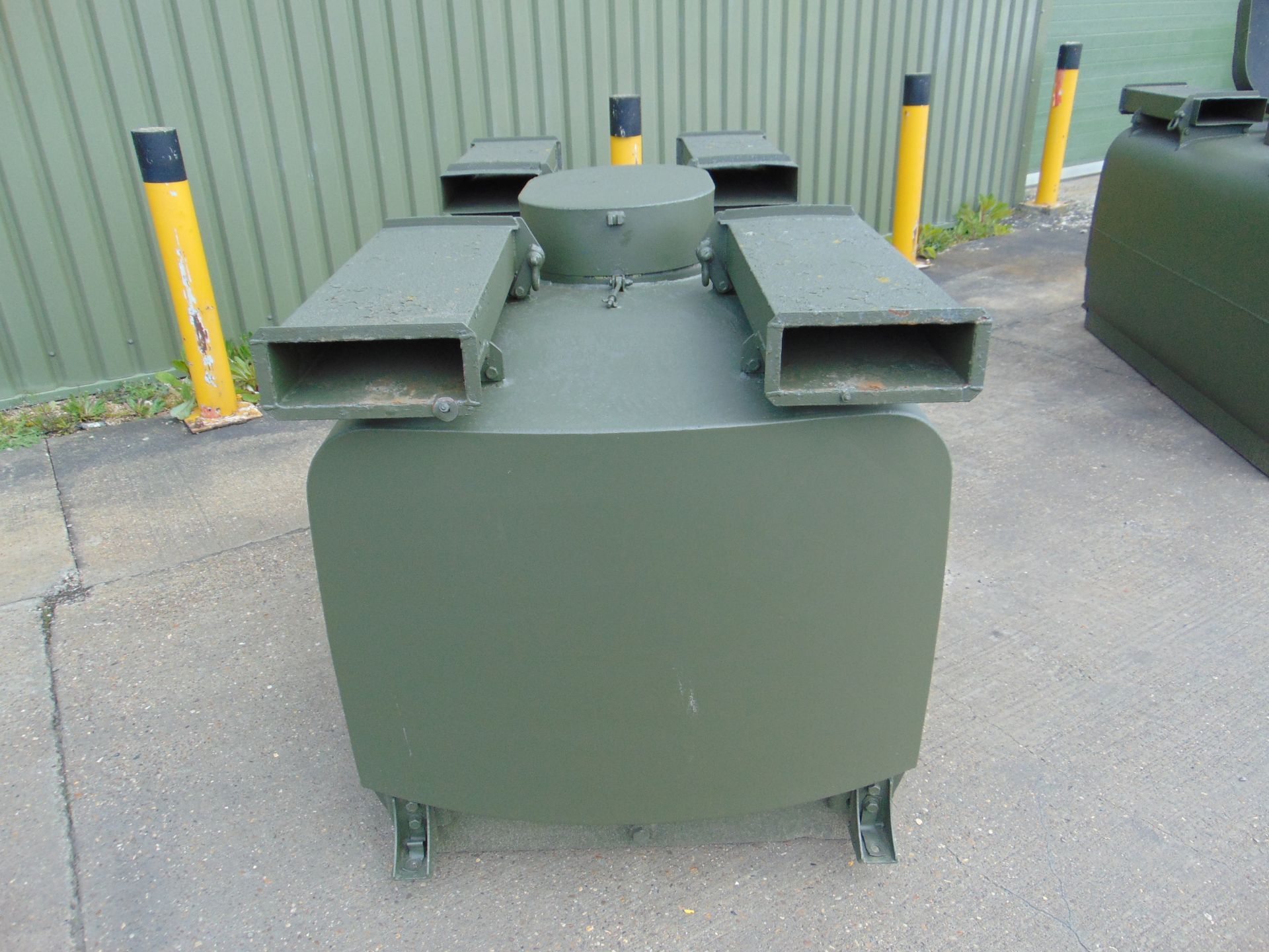 Gloster Saro 2,200 Ltr Aluminium Fuel / Fluid Distribution Tank - Image 2 of 12