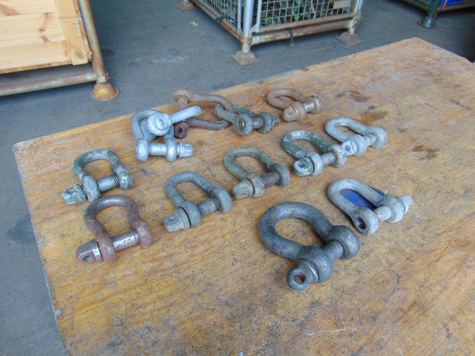 Assortment of D-Shackles - Image 4 of 4