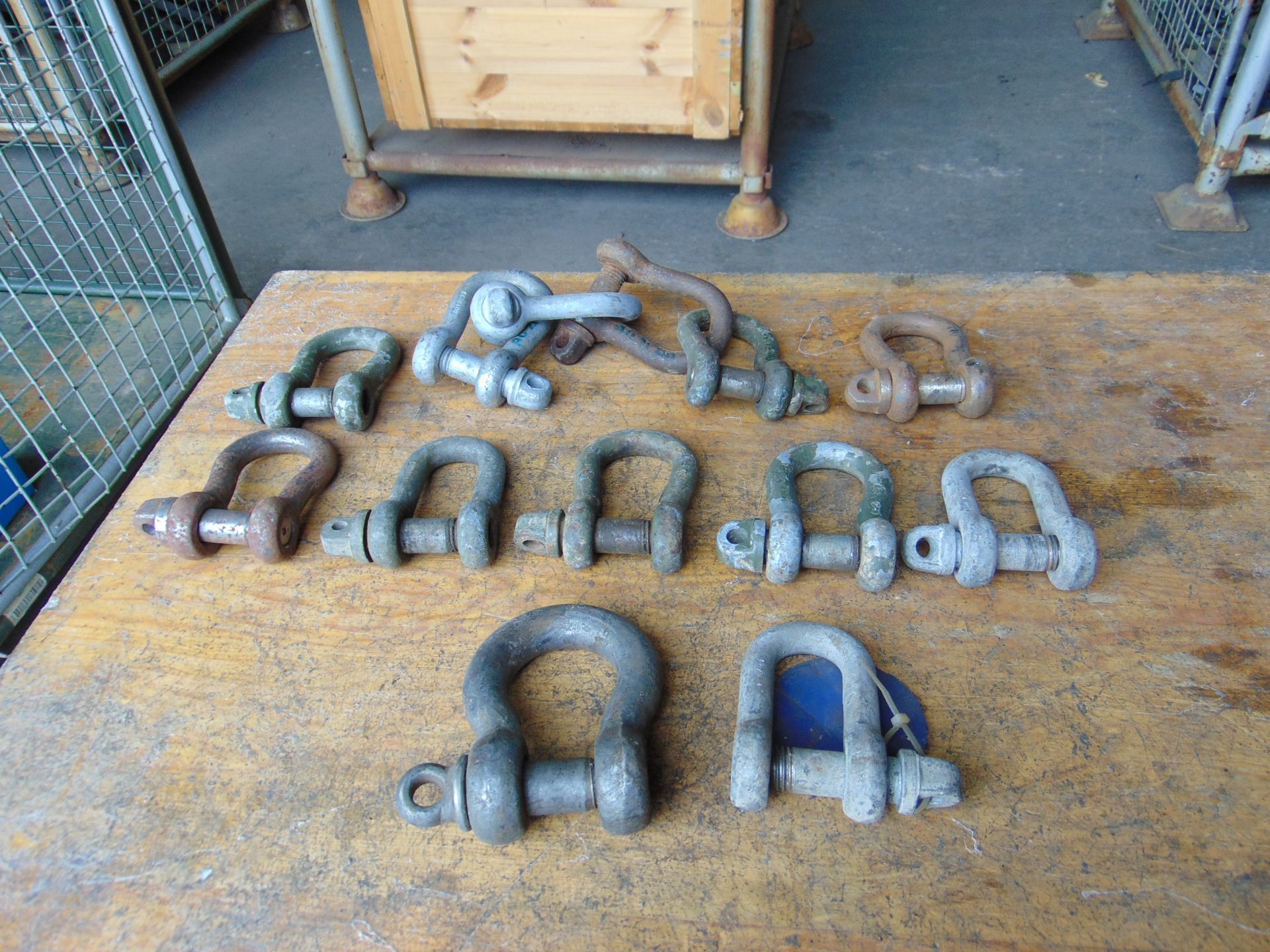 Assortment of D-Shackles - Image 2 of 4