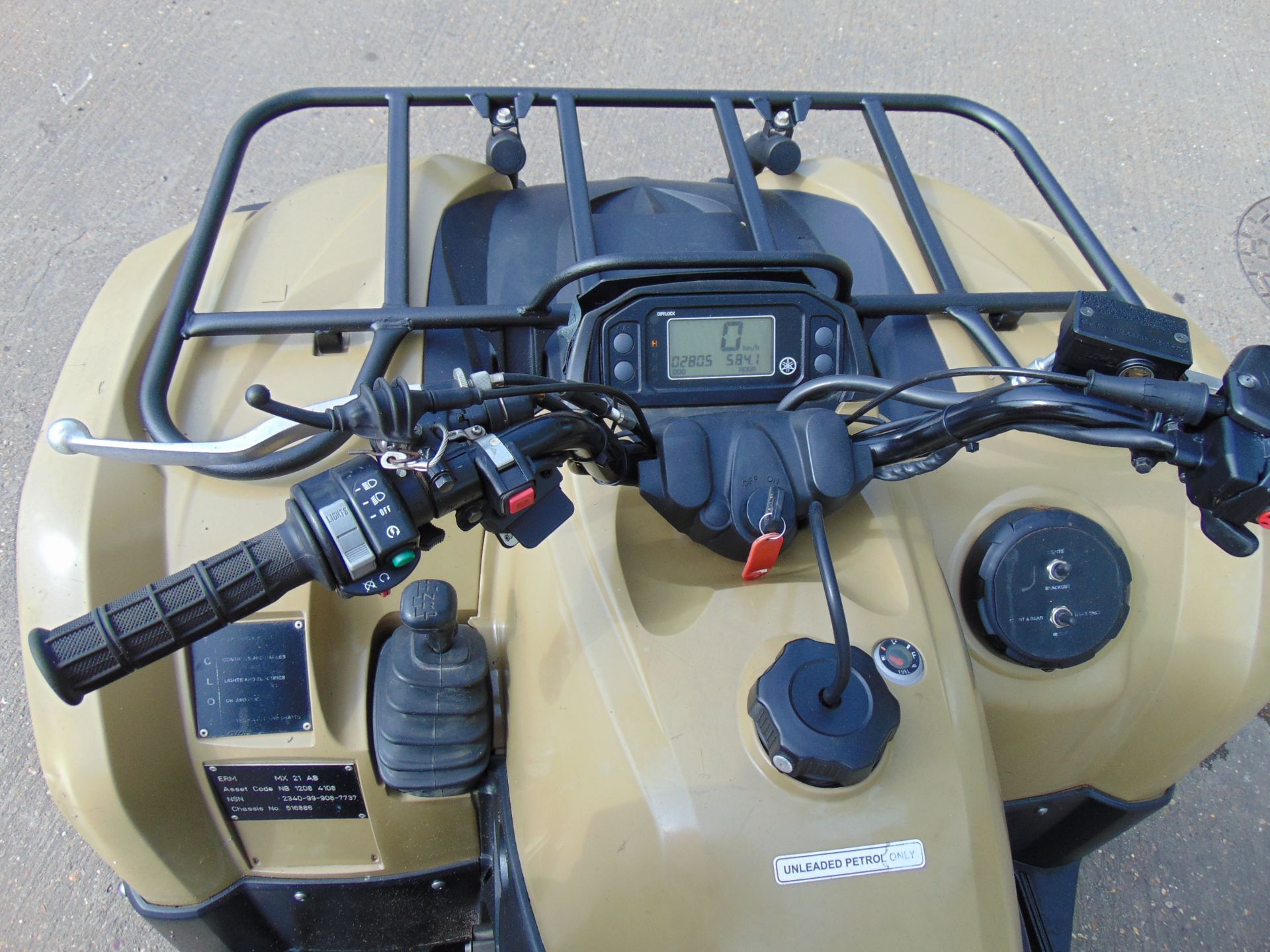 Yamaha Grizzly 450 4 x 4 ATV Quad Bike 584 hours only from MOD - Bild 18 aus 30