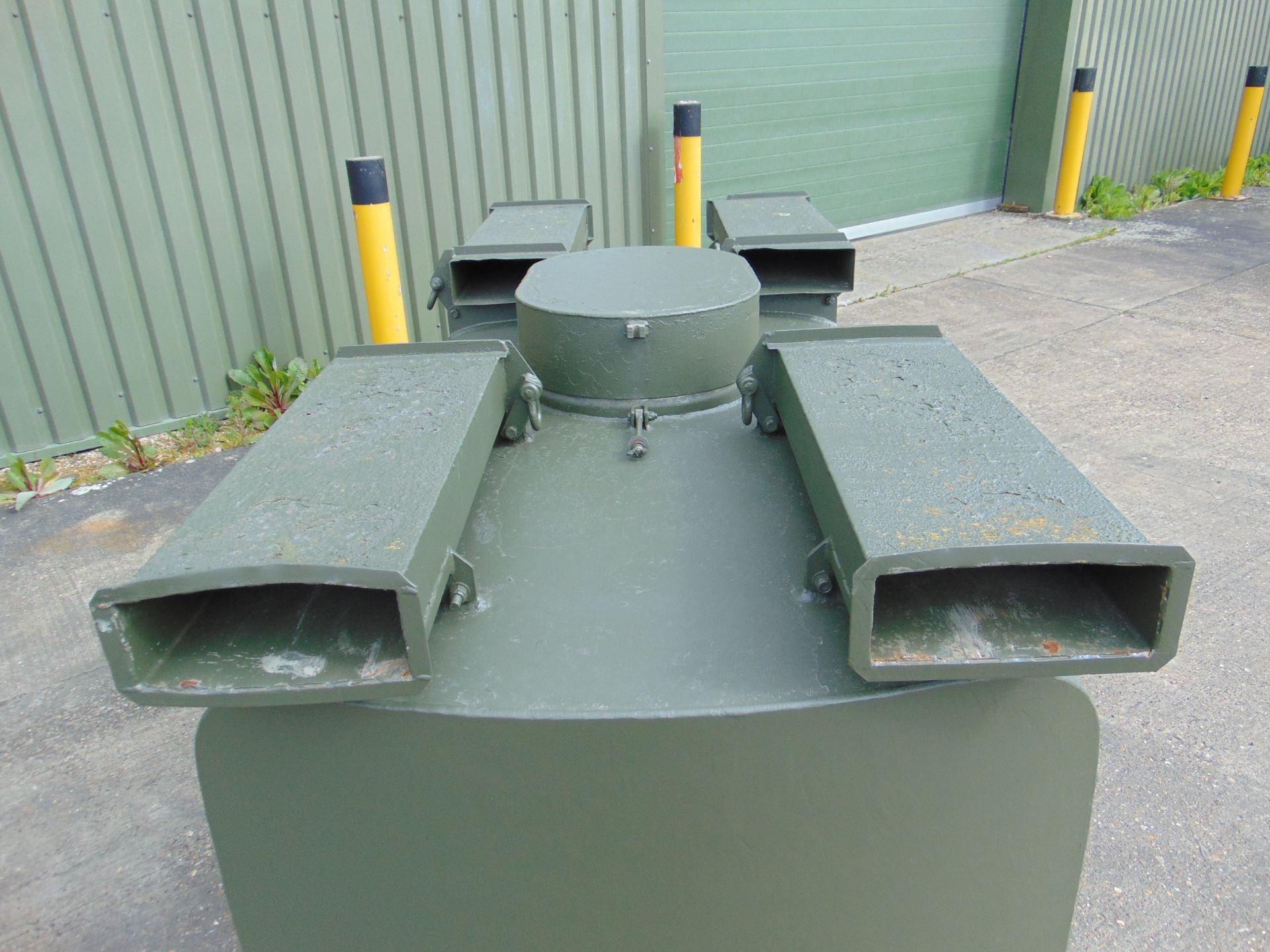 Gloster Saro 2,200 Ltr Aluminium Fuel / Fluid Distribution Tank - Image 6 of 13