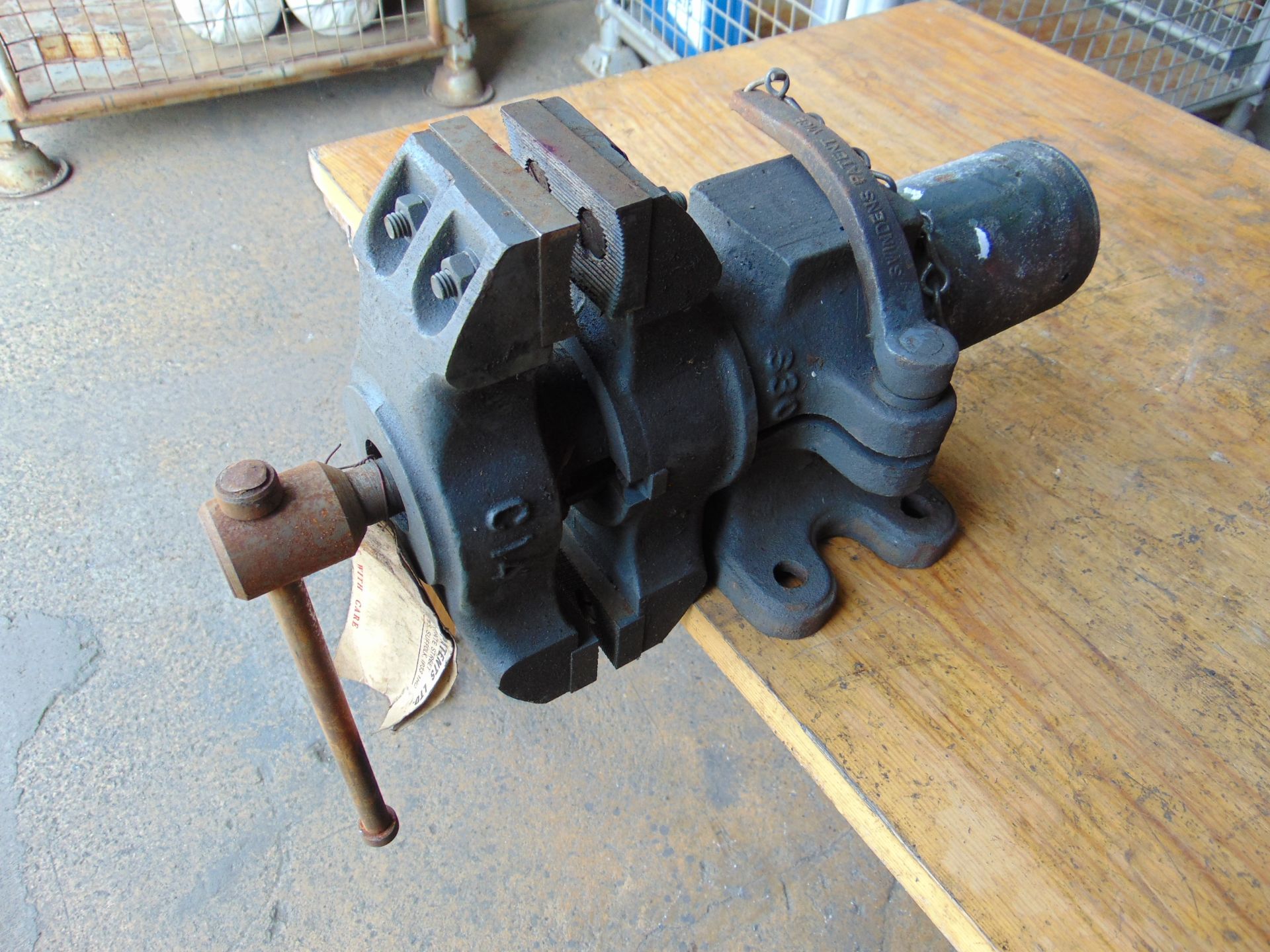 Swindens Patent Double Jaw Revolving Bench Vice - Image 2 of 18