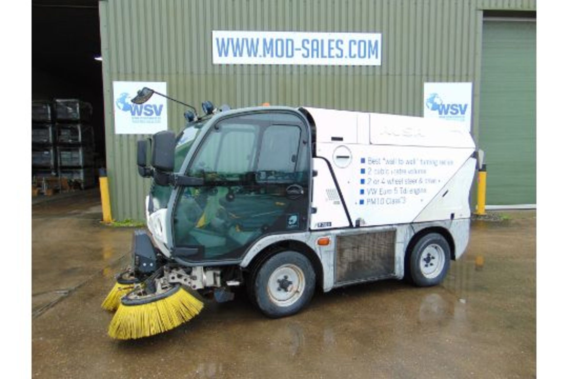 2013 Ausa B200H Road Sweeper - VW TDI Diesel Engine