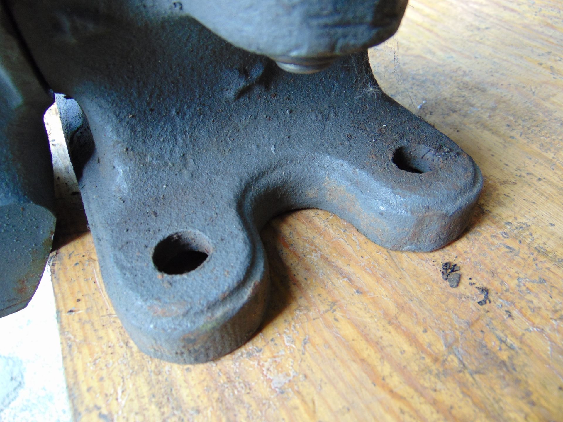 Swindens Patent Double Jaw Revolving Bench Vice - Image 16 of 18