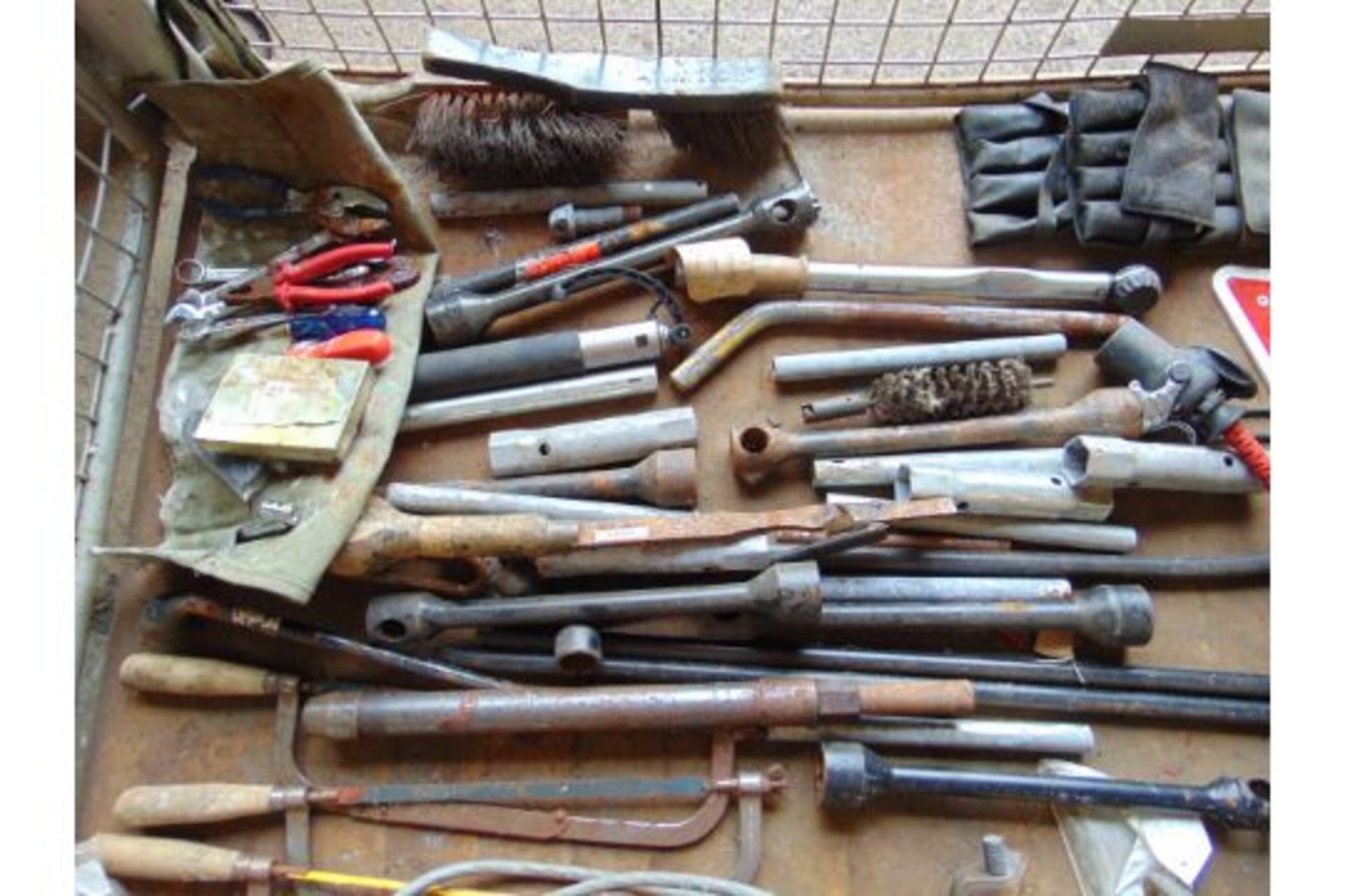 Stillage of Tools, Remote Controls, Trailer Electrical Connectors Etc - Image 3 of 4