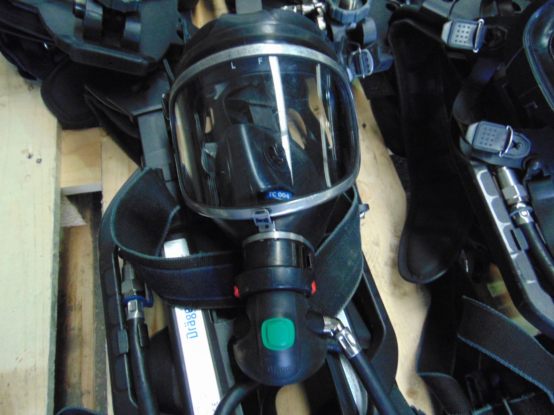 5 x Drager PSS 7000 Self Contained Breathing Apparatus w/ 10 x Drager 300 Bar Air Cylinders - Image 10 of 21
