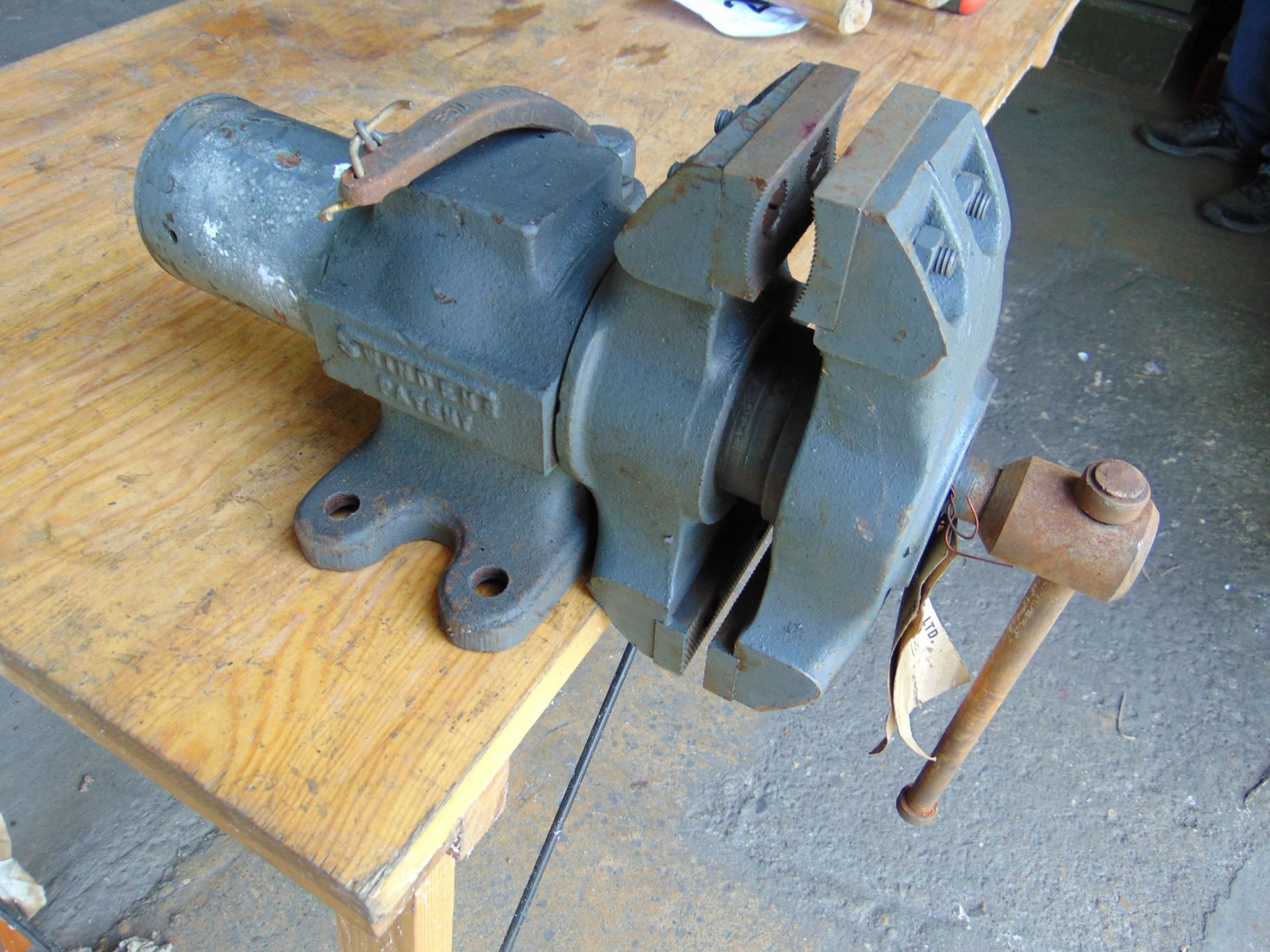 Swindens Patent Double Jaw Revolving Bench Vice